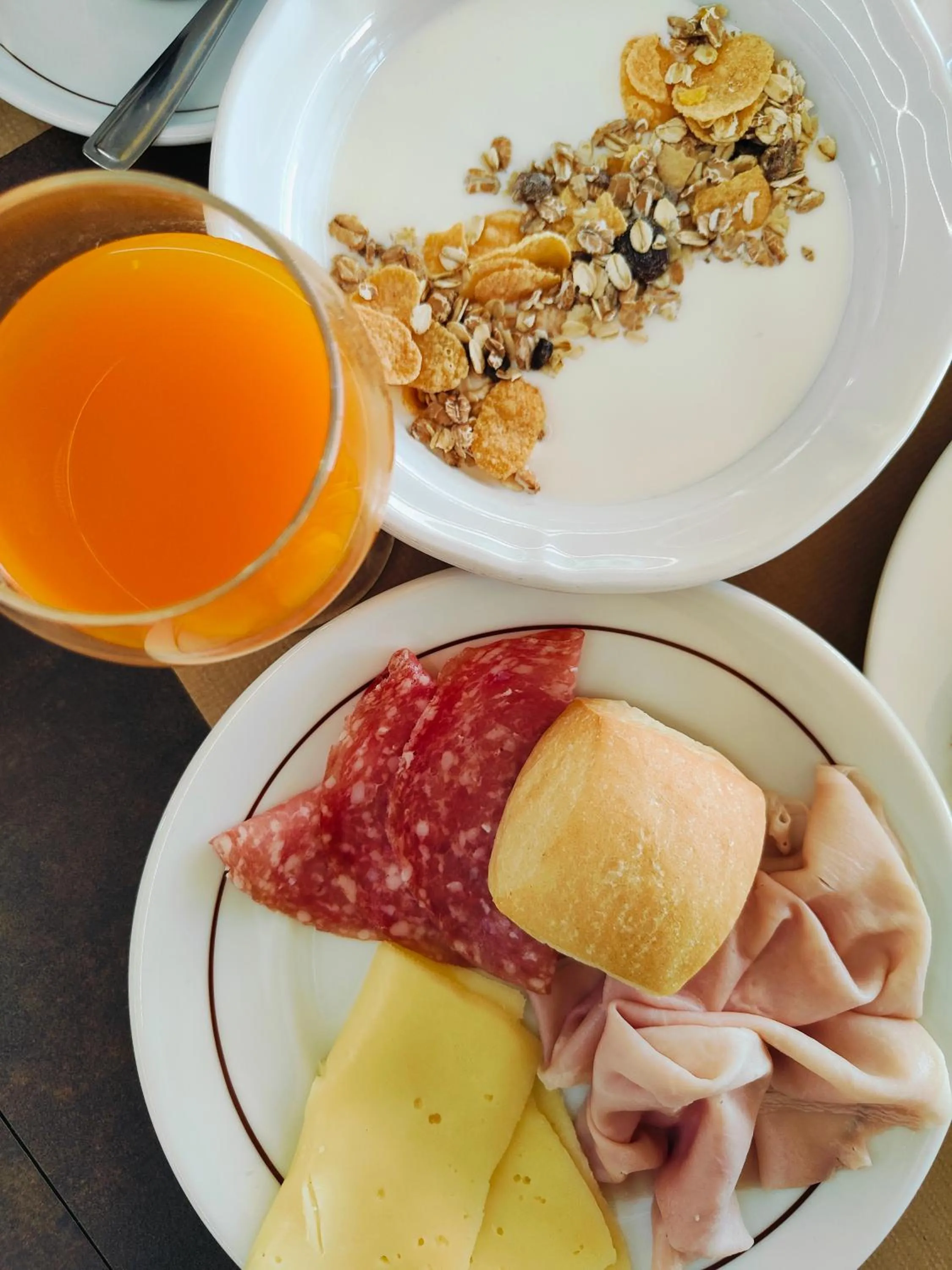 Breakfast in Hotel Cola Frontemare