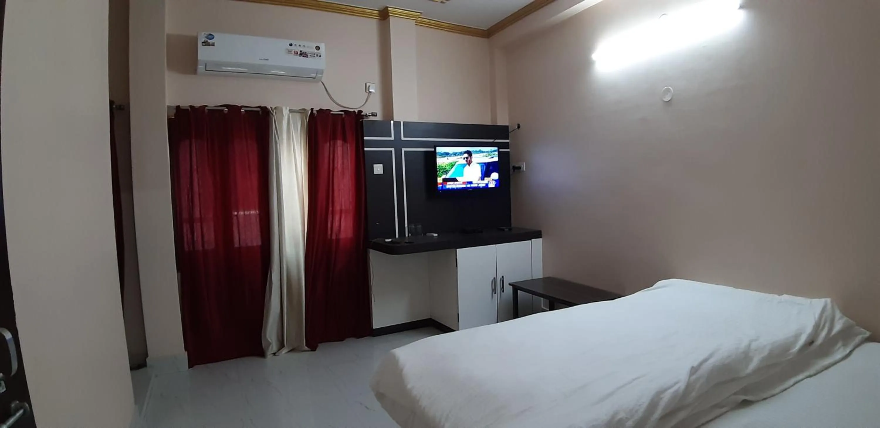TV and multimedia, Bed in Sita Inn Home Stay Away From Home By Hotel Sita Varanasi