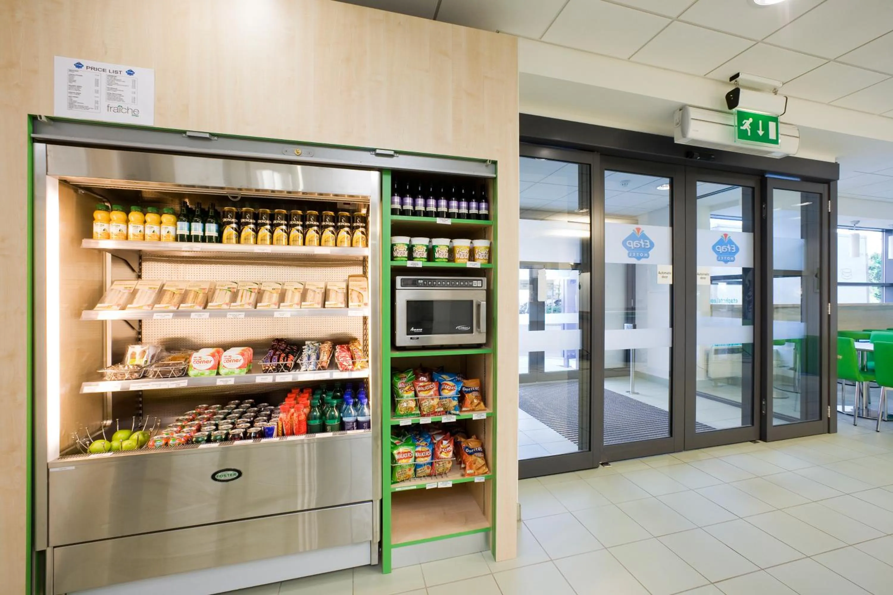 Restaurant/places to eat in ibis budget Newport