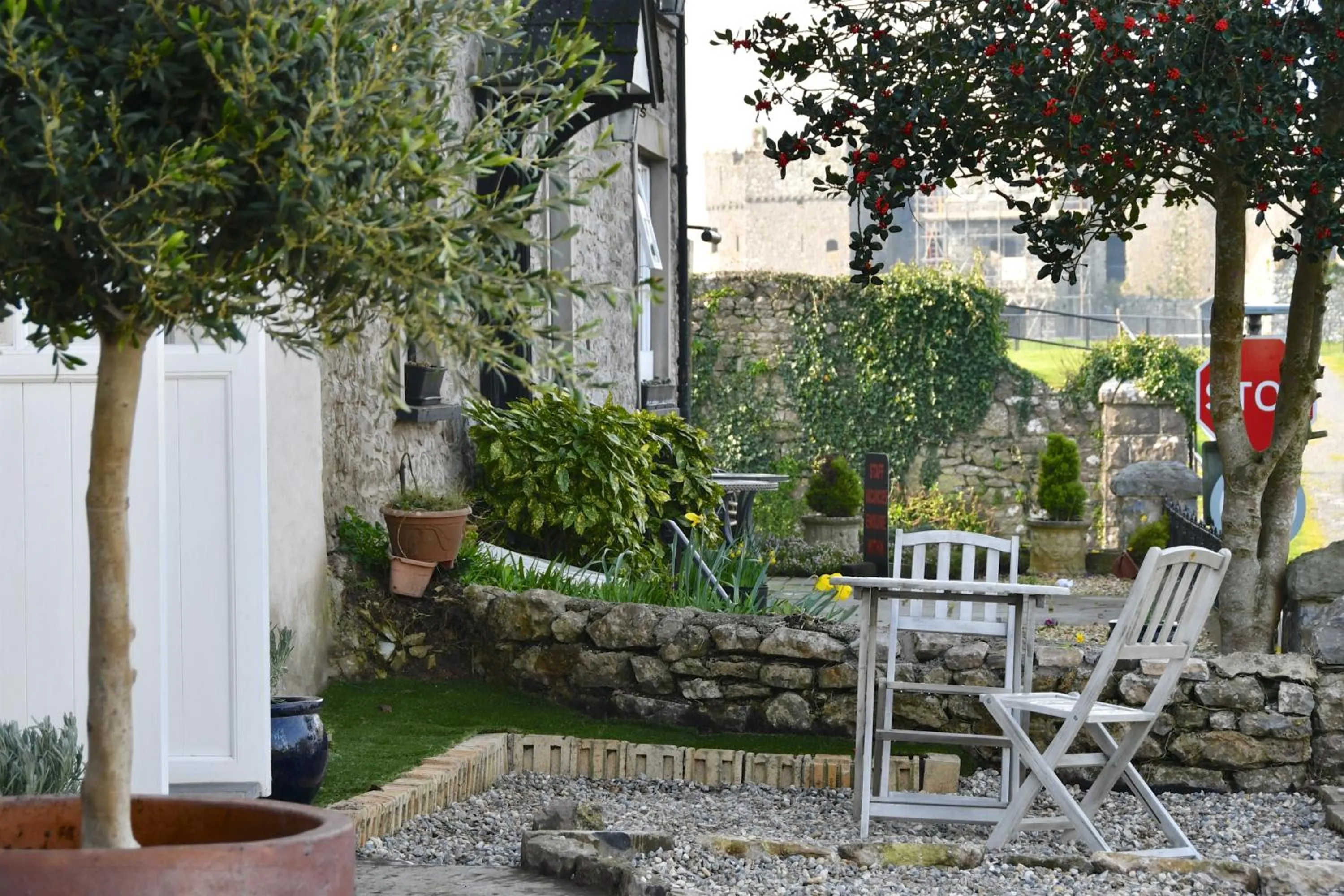 Property building in Carew Inn