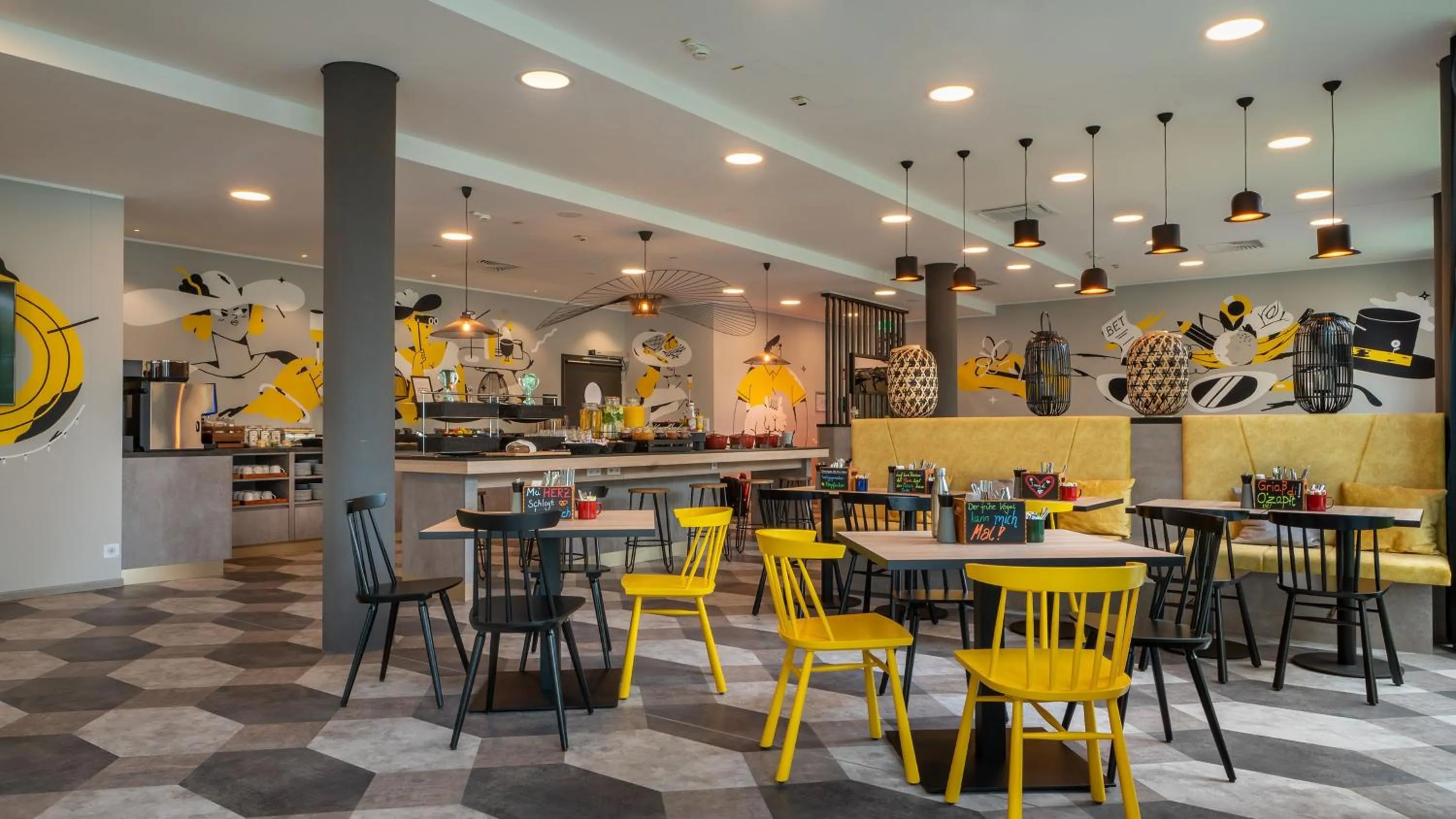 Restaurant/places to eat in Holiday Inn - the niu, Fury Aschheim Messe by IHG