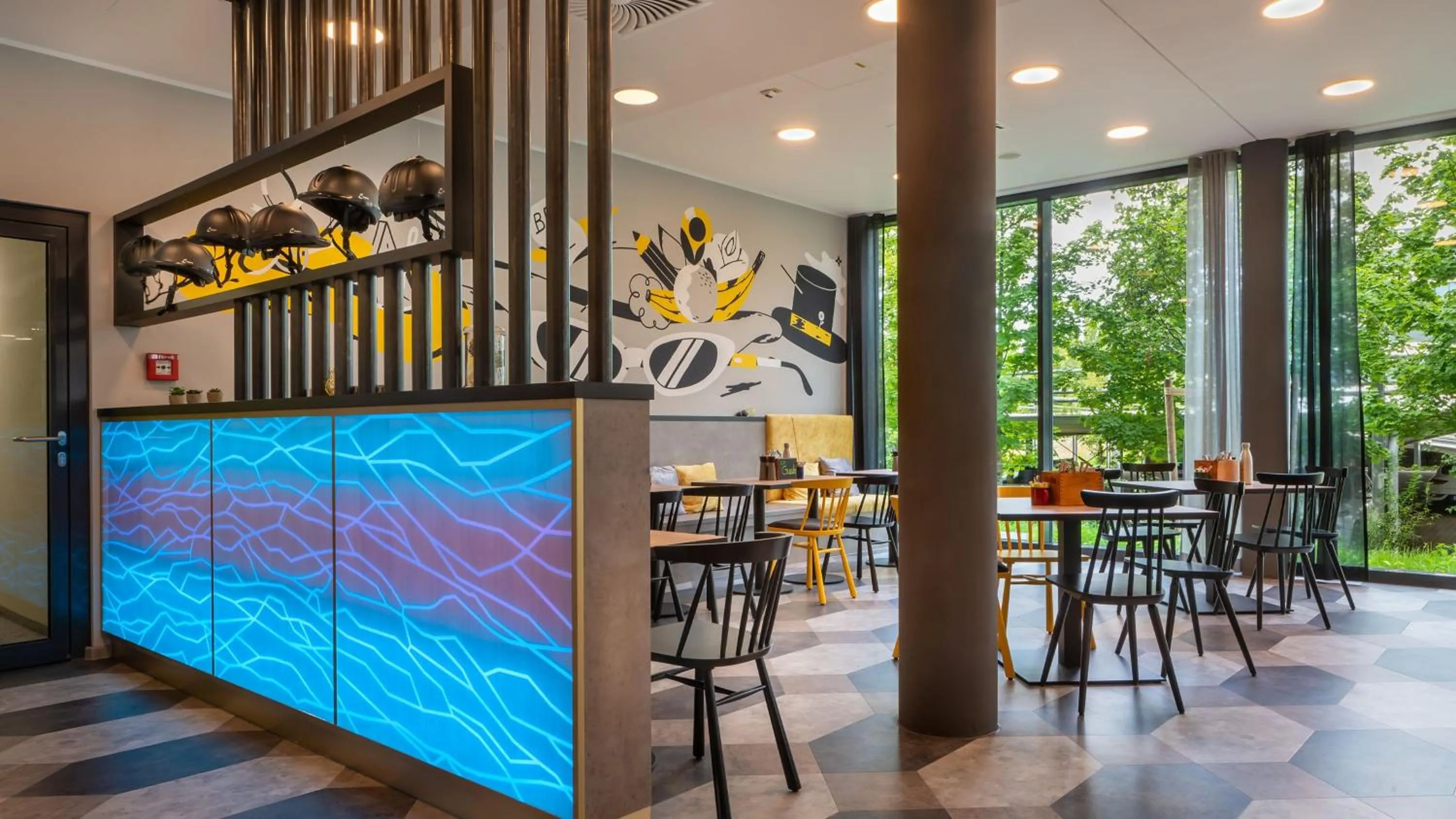 Restaurant/places to eat in Holiday Inn - the niu, Fury Aschheim Messe by IHG