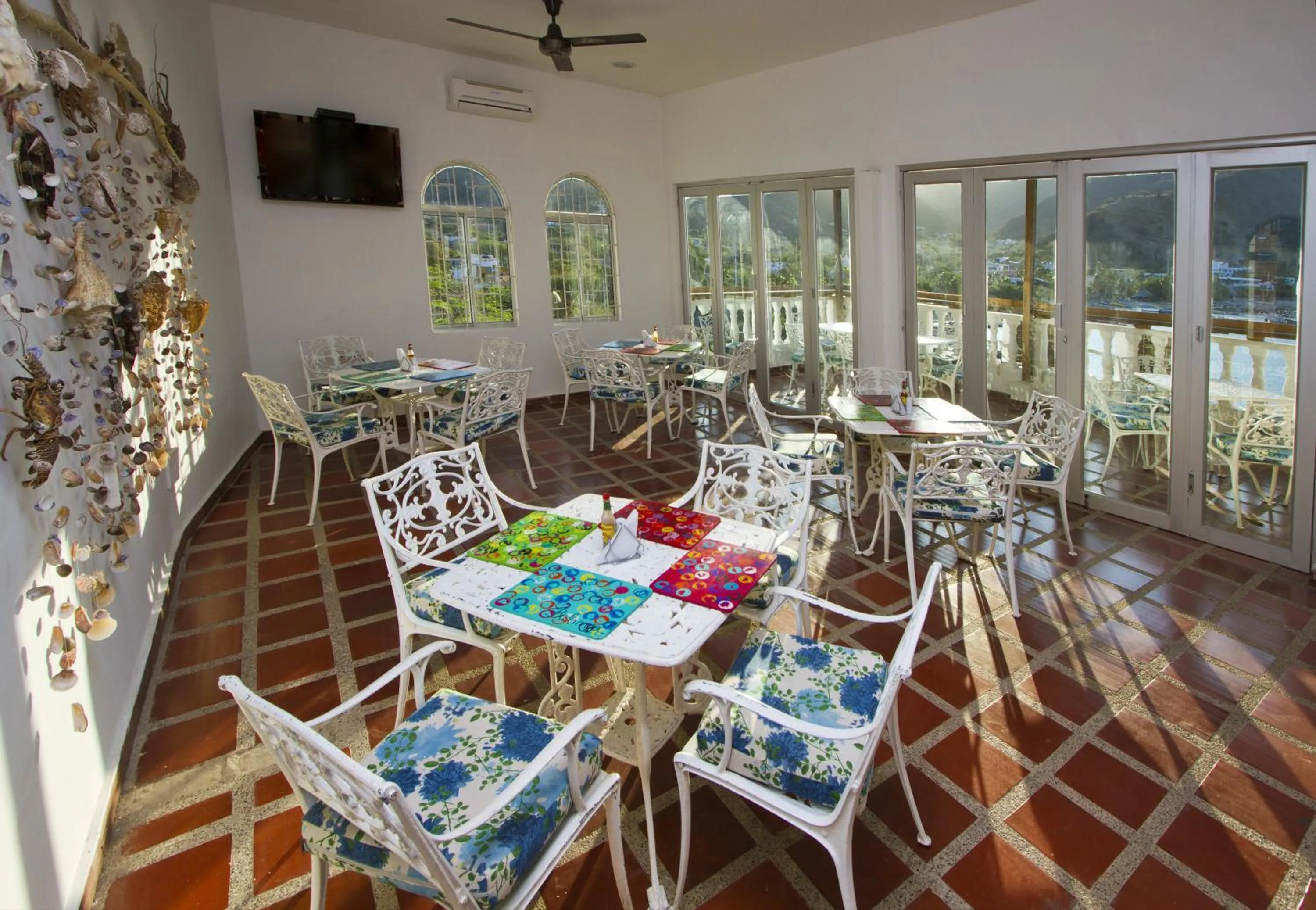 Restaurant/places to eat in Hotel Bahia Taganga