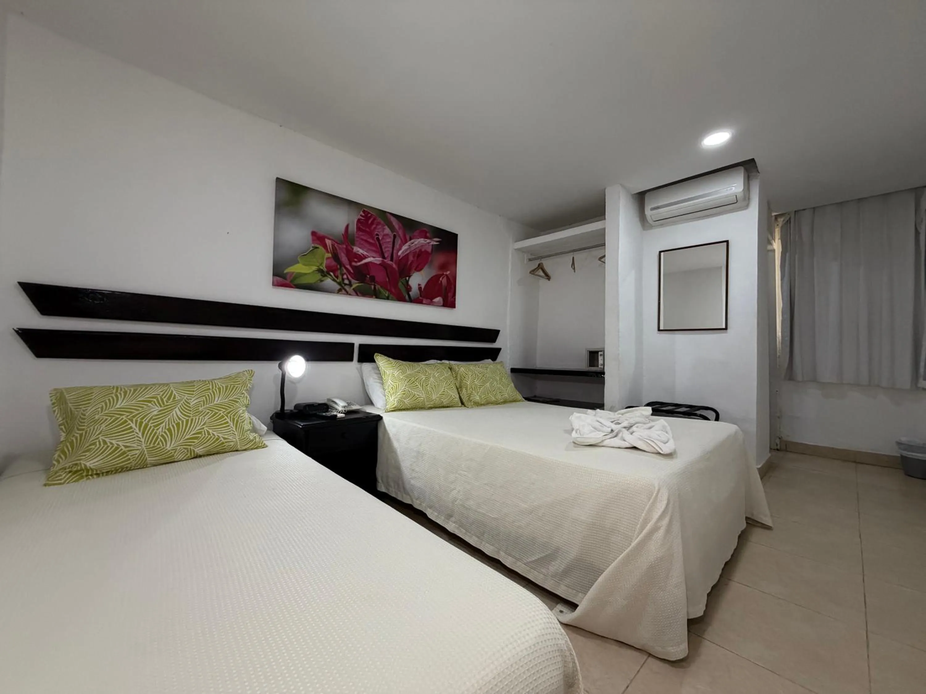 Bedroom, Bed in Hotel Bahia Taganga