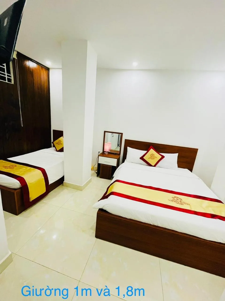 Bed in Sapphire Hotel Hue