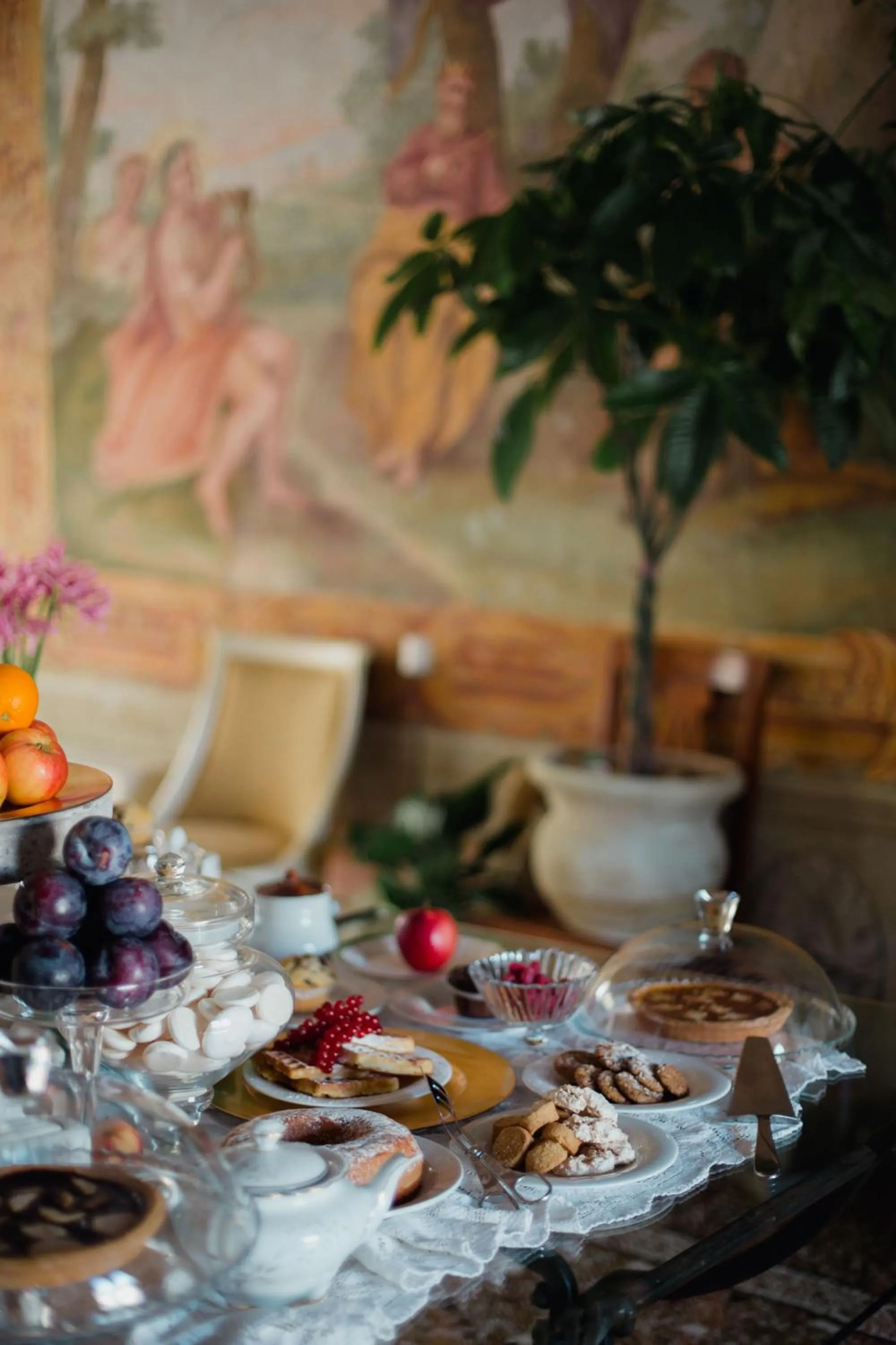 Breakfast in I giardini segreti di Villa Marcello Marinelli