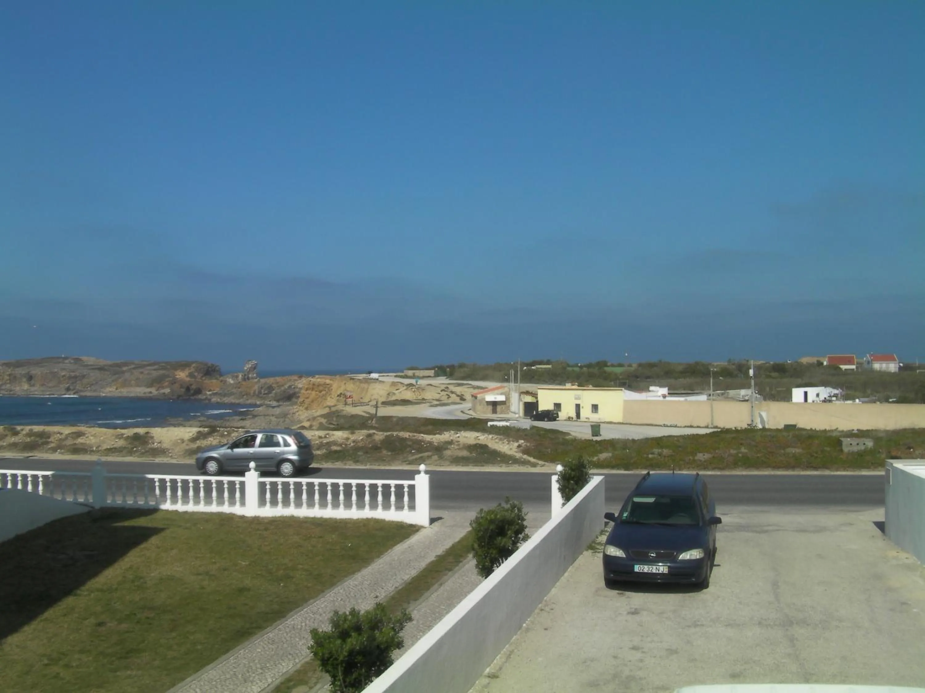 Shower in Peniche Surf Lodge 1