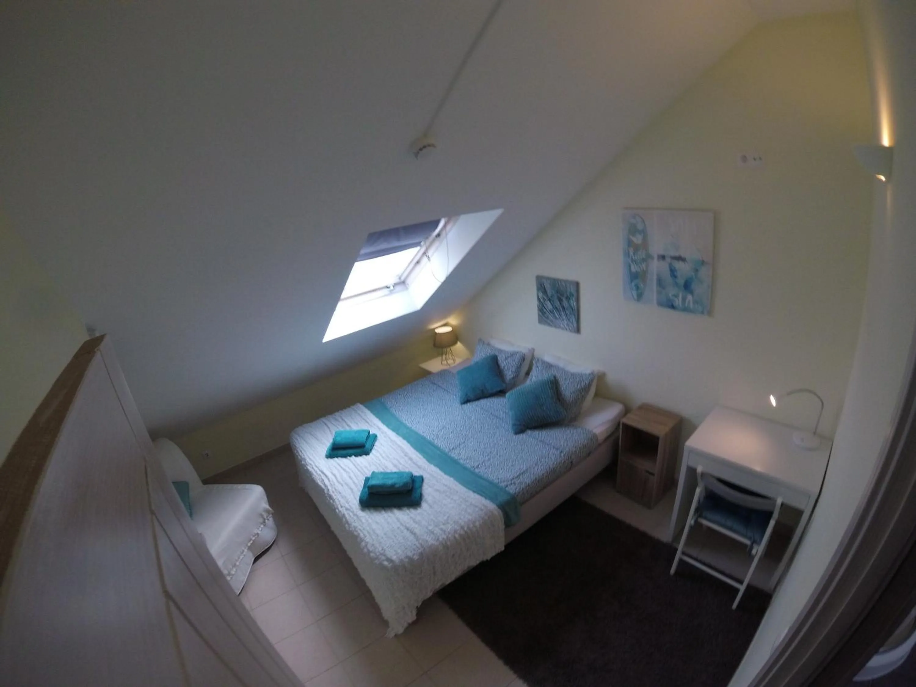 Property building, Bed in Peniche Surf Lodge 1