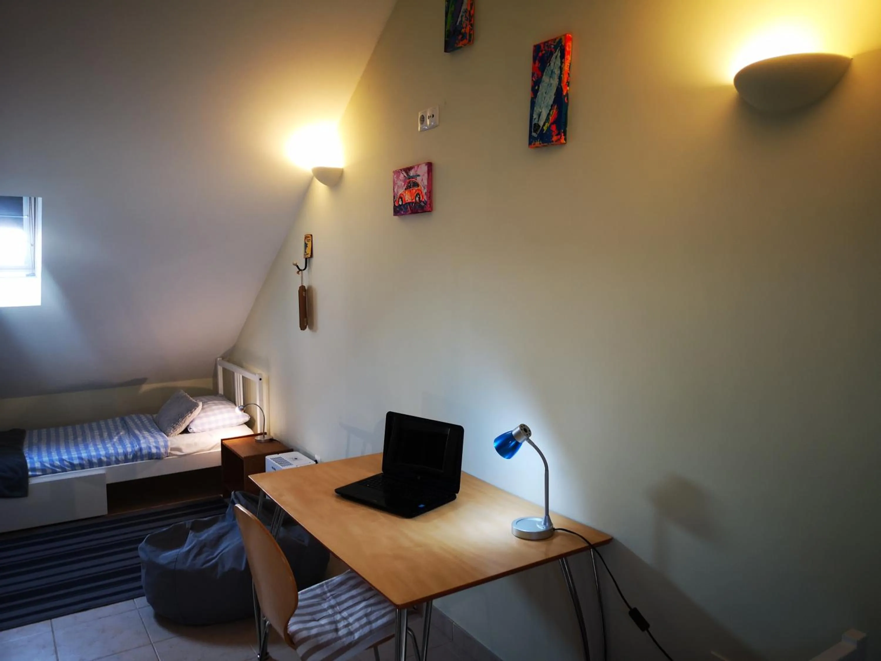Property building, Bed in Peniche Surf Lodge 1