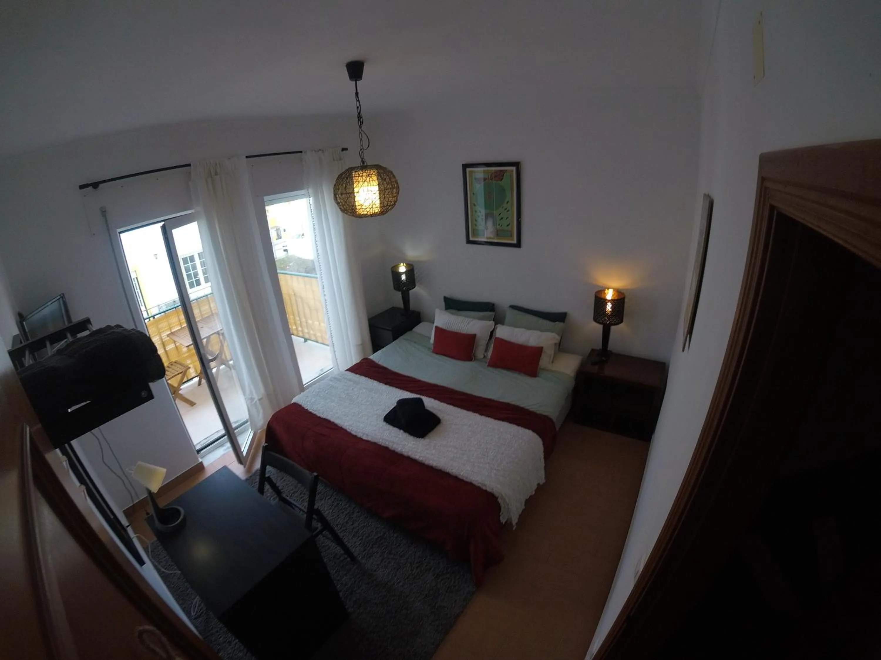 Property building, Bed in Peniche Surf Lodge 1