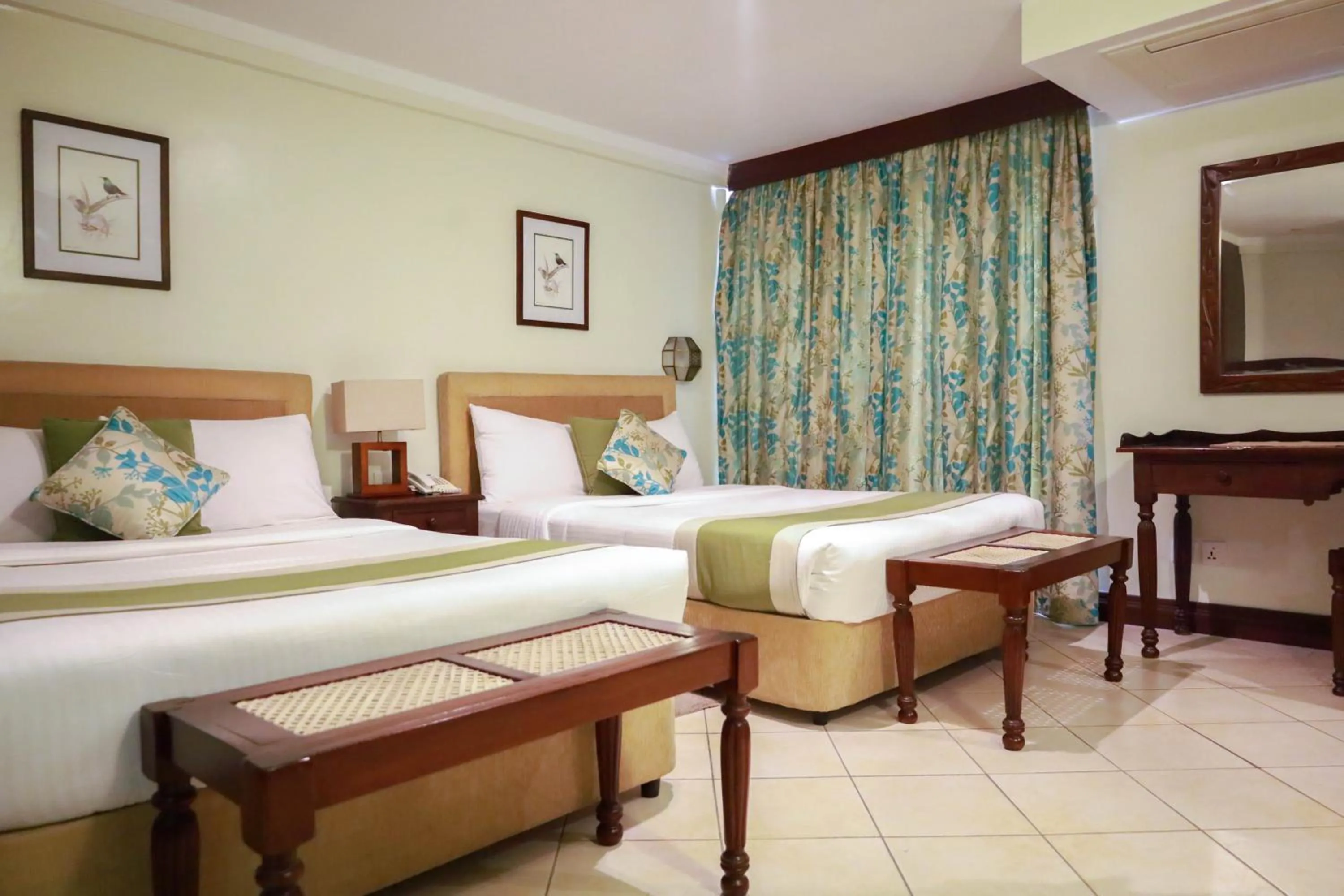 Bedroom, Bed in The Heron By Sarovar Portico India