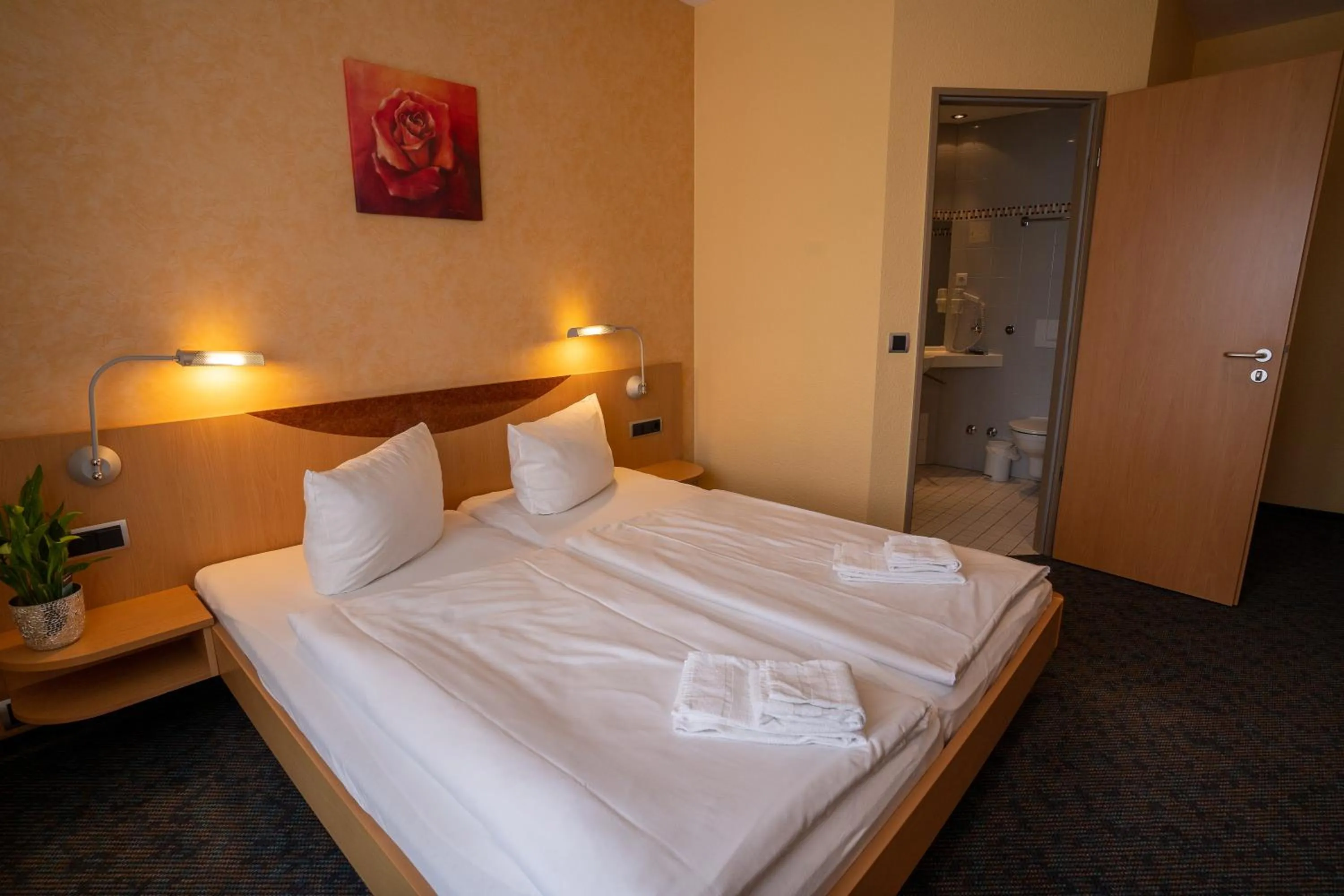 Comfort Double Room in Warias Hotel & Restaurant am Geiseltalsee - Nähe Merseburg