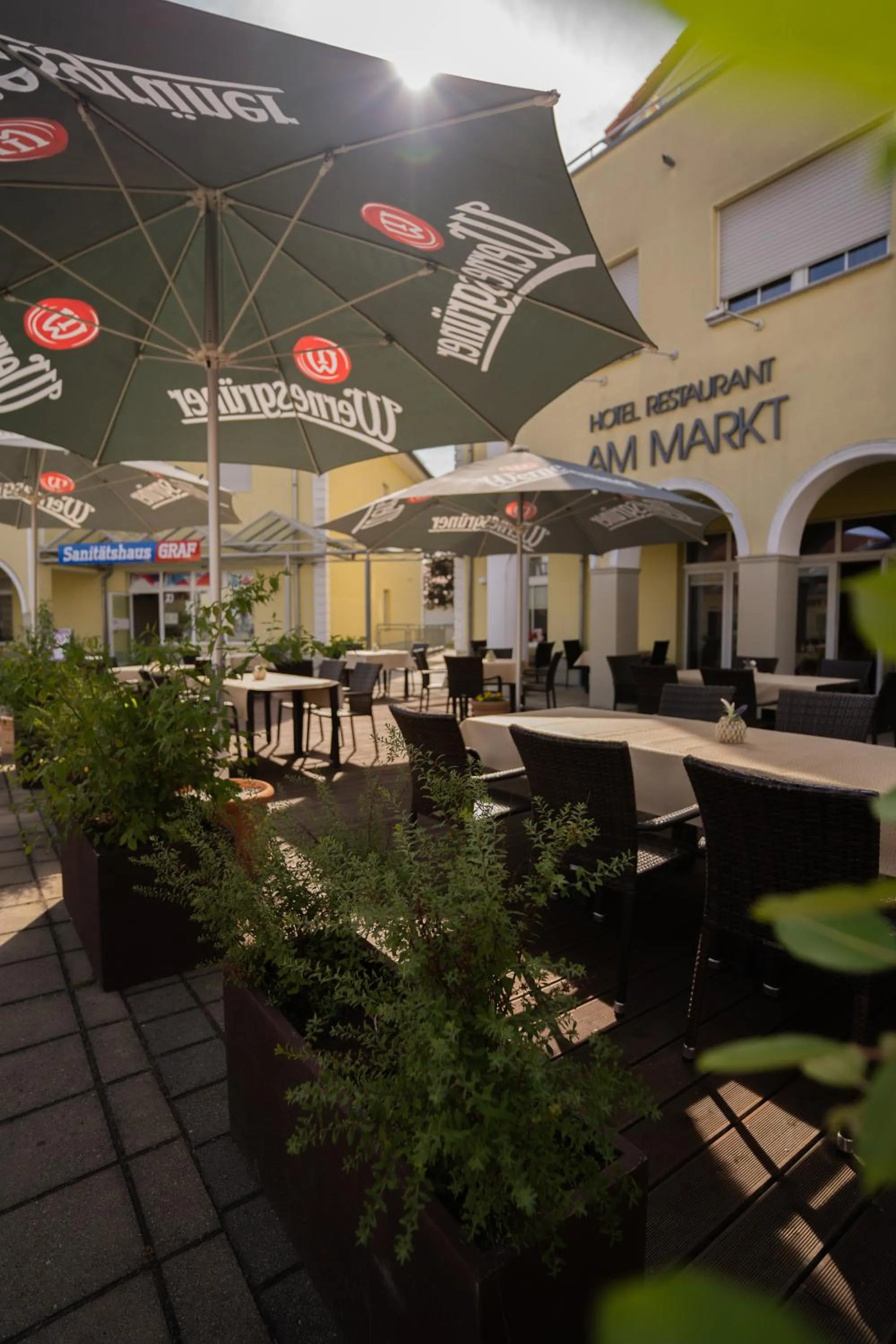 Restaurant/places to eat in Warias Hotel & Restaurant am Geiseltalsee - Nähe Merseburg