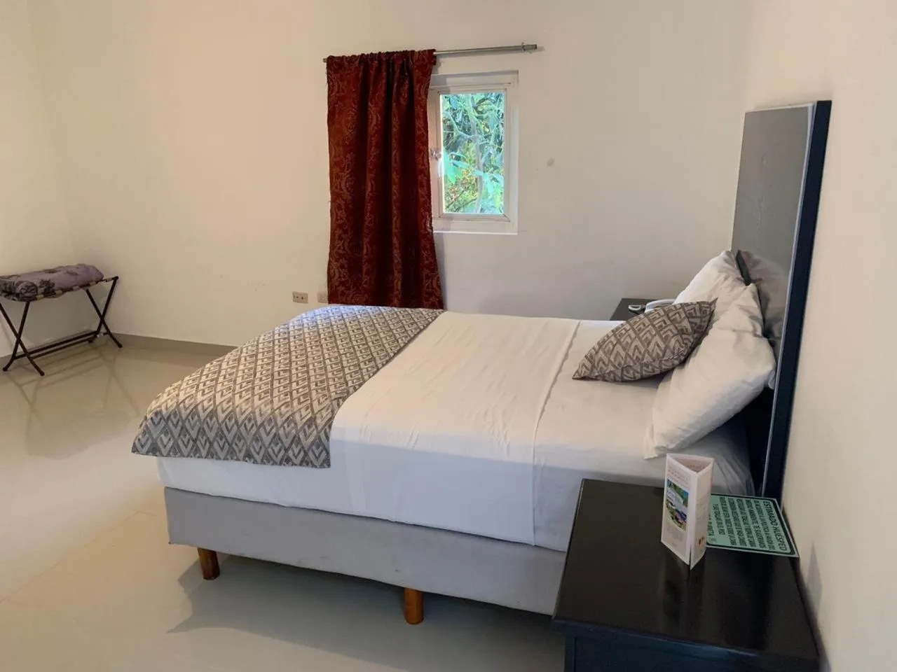 Bed in Hotel Maragreens