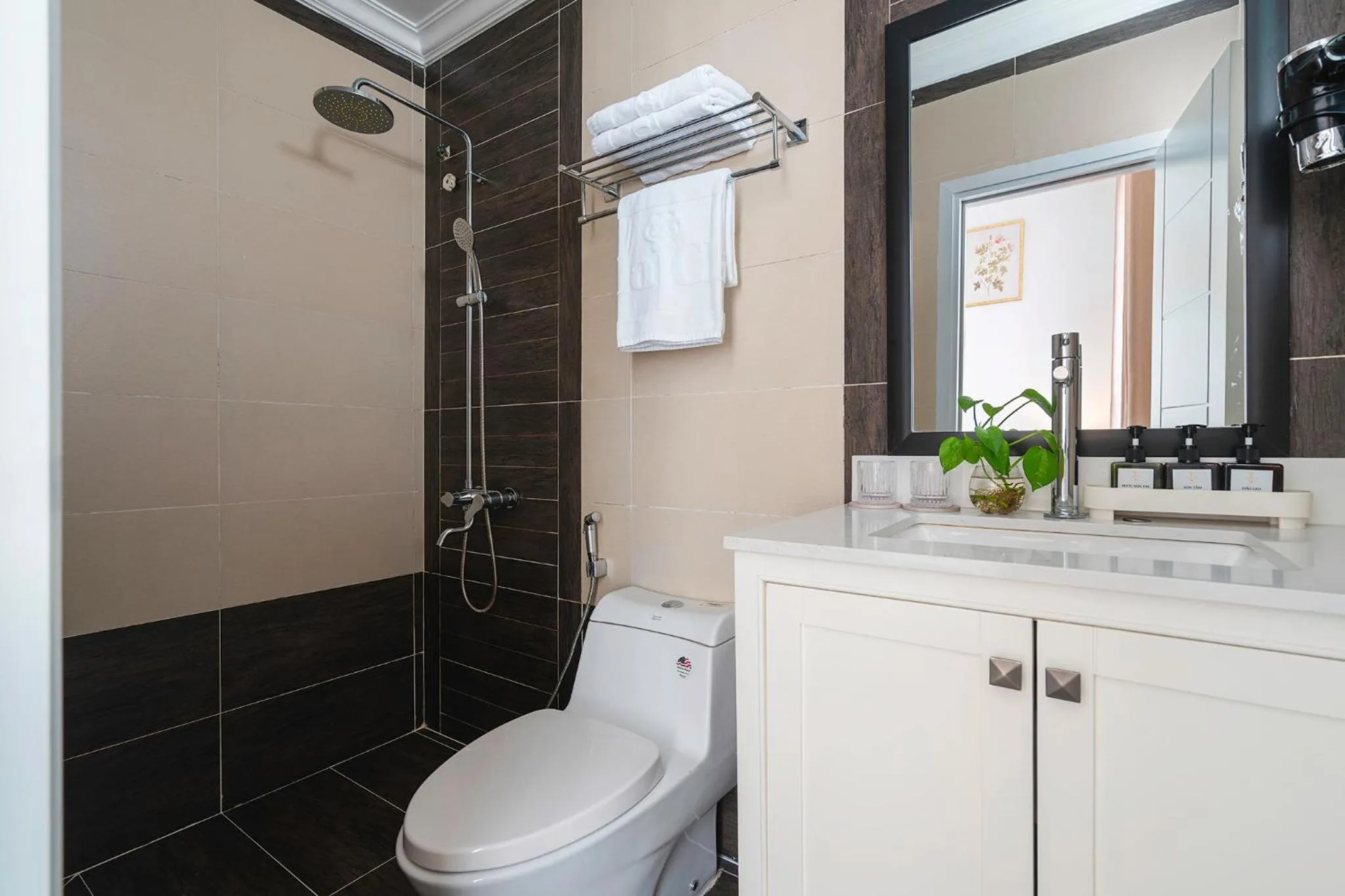 Shower in La Cle' Đà Lạt