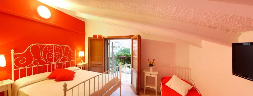 Bedroom, Bed in Hotel Germania