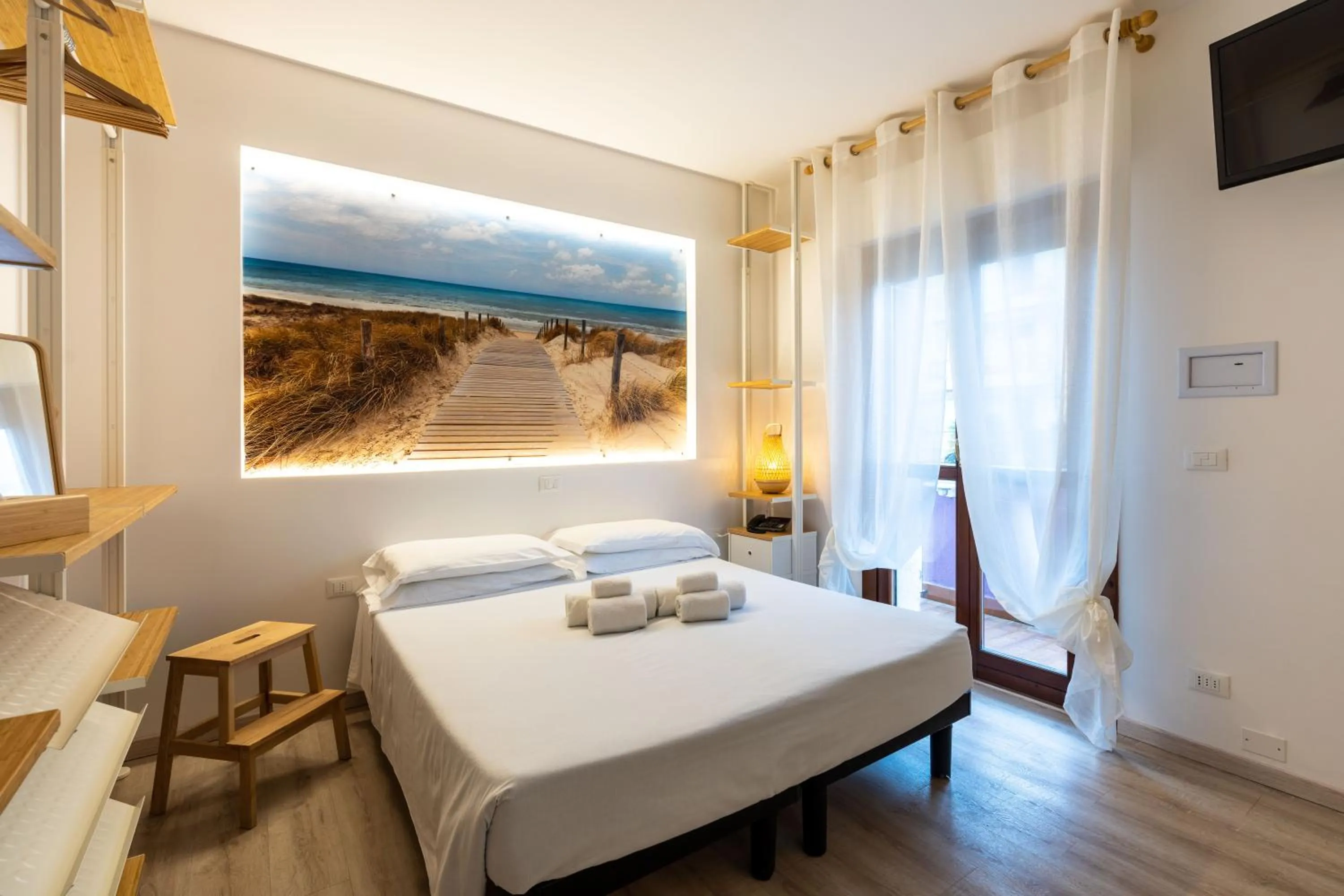 Bedroom, Bed in Hotel Germania