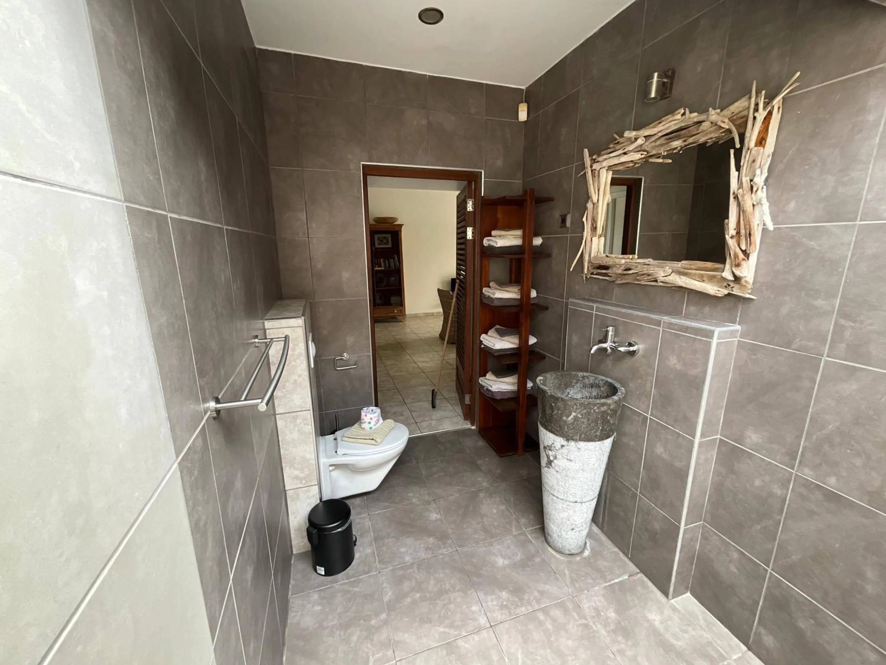 Toilet in Bantopa Apartments