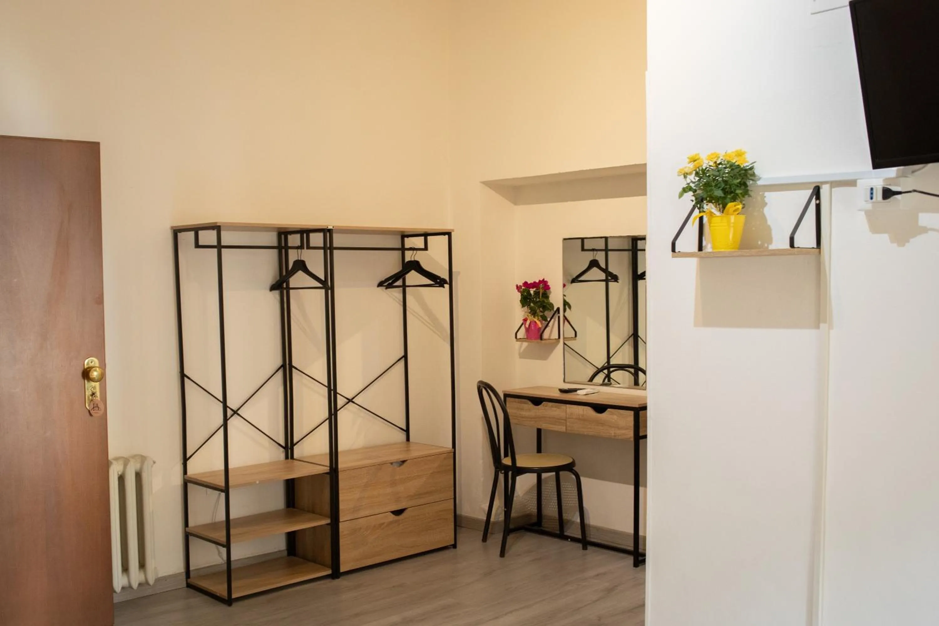 TV and multimedia in Hotel Ariston