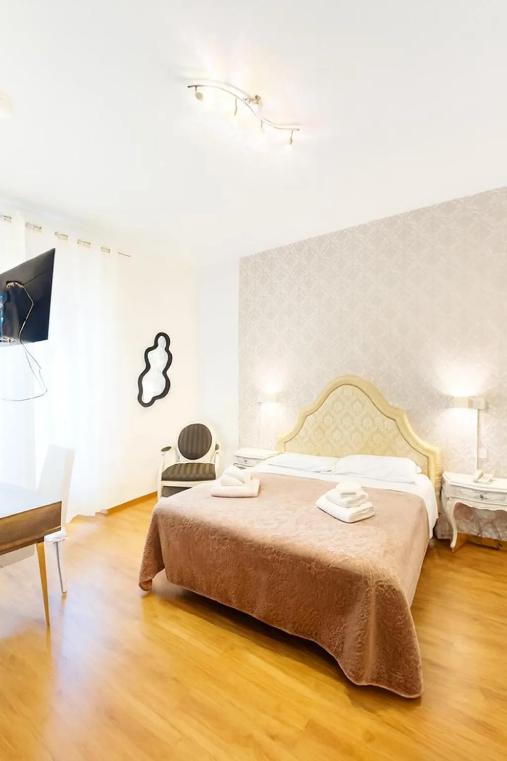 Bed in Hotel Ariston