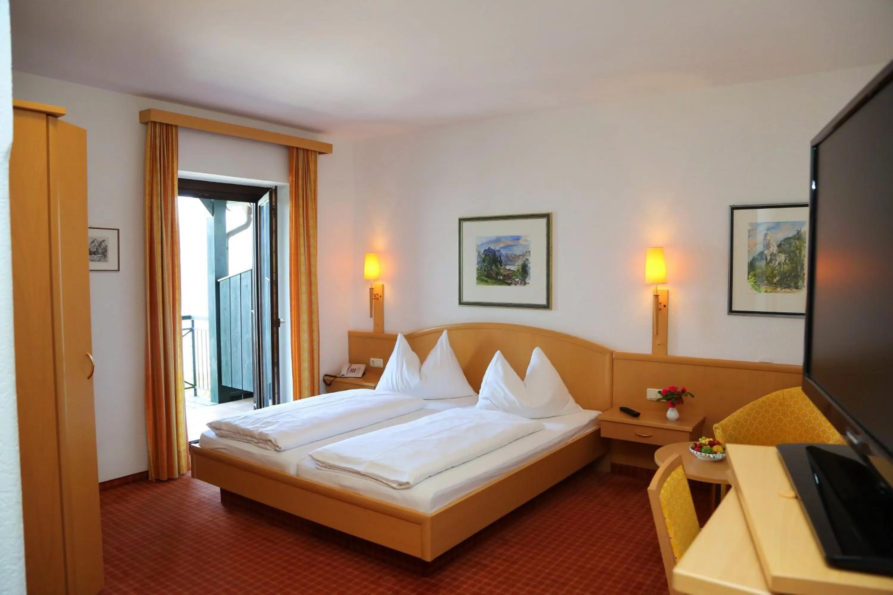 Bed in Seegasthof Hois'n Wirt - Hotel mit Wellnessbereich