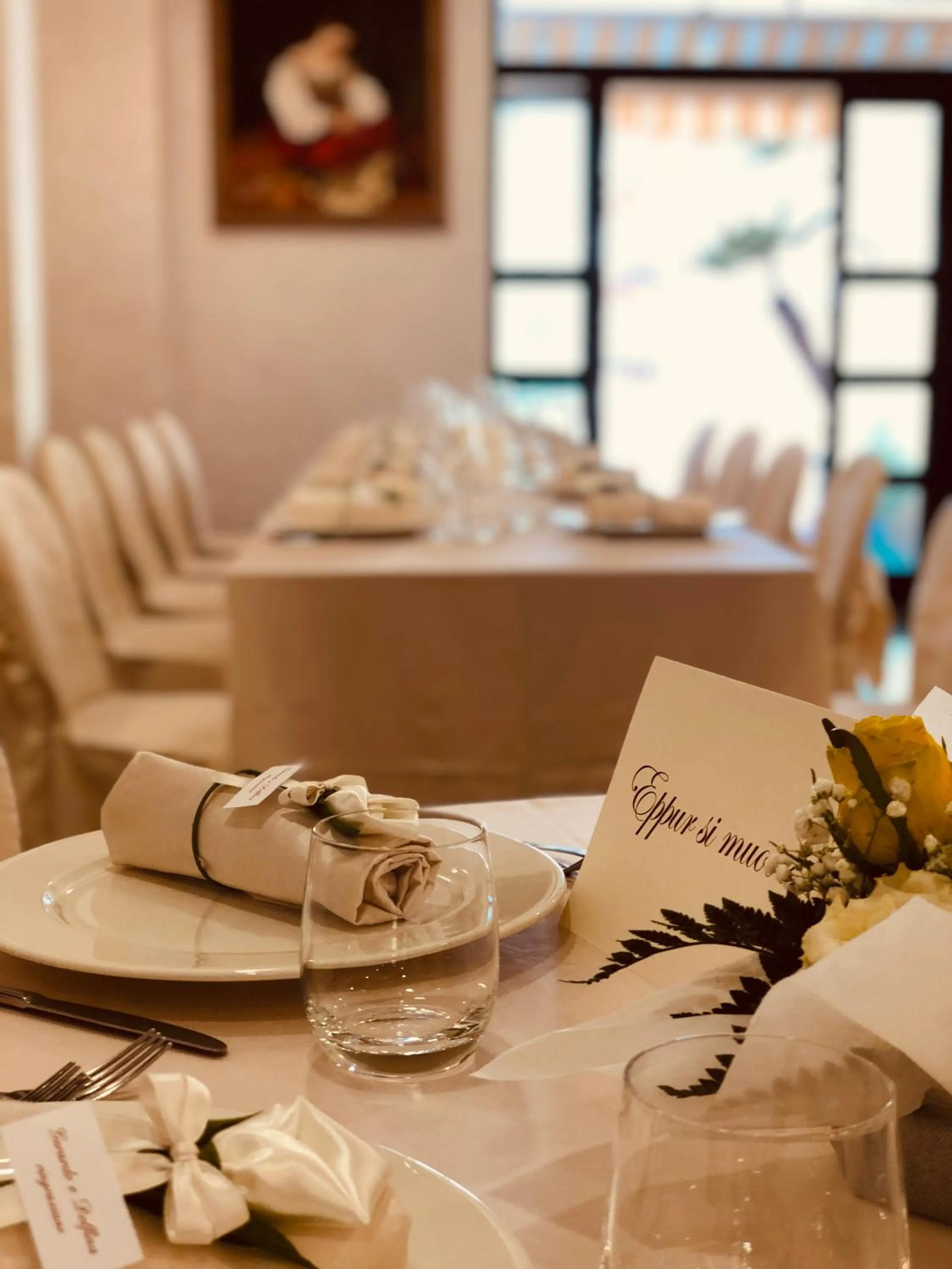 Restaurant/places to eat in Hotel Florida