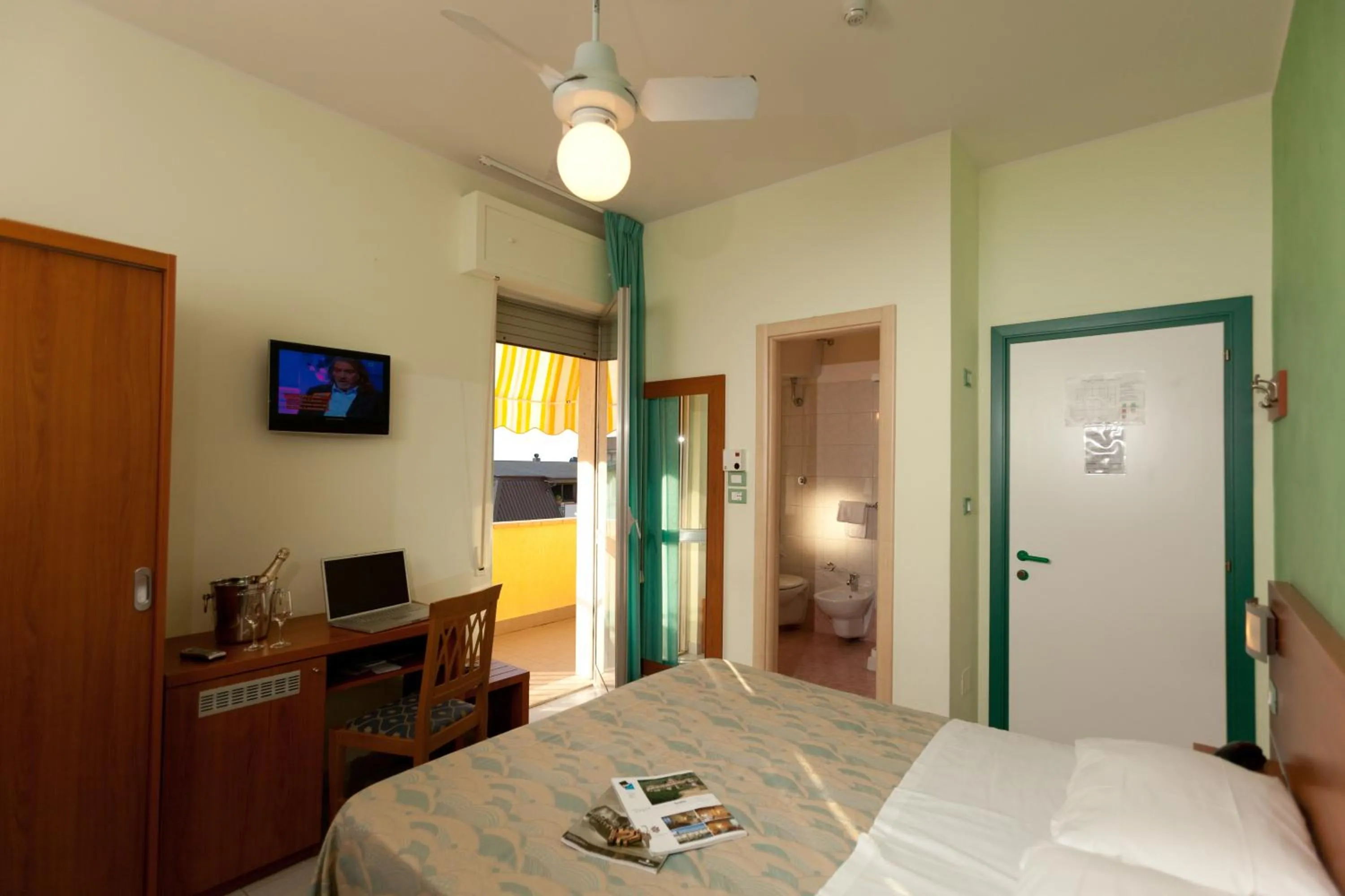 Bedroom, Bed in Hotel Florida