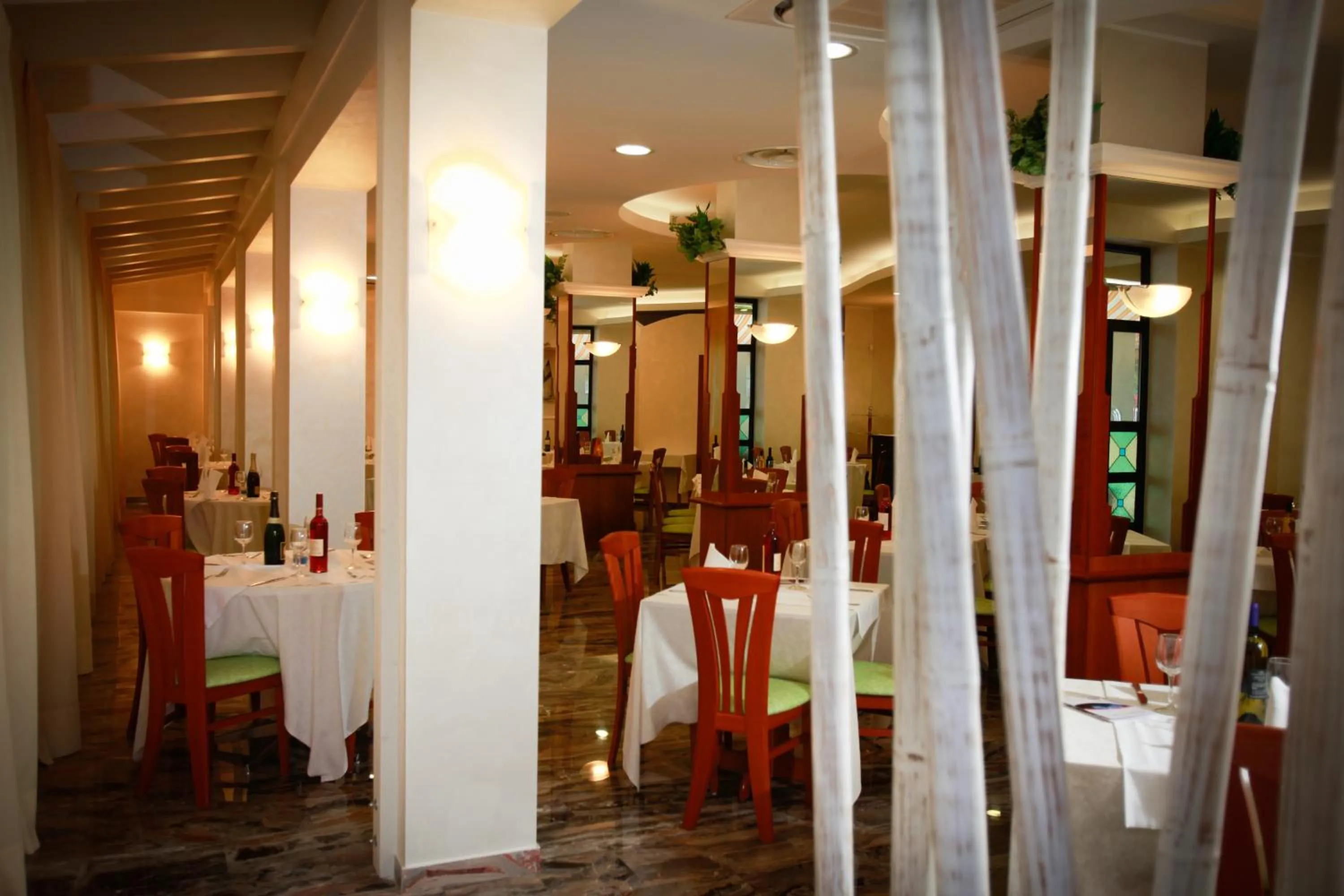 Restaurant/places to eat in Hotel Florida