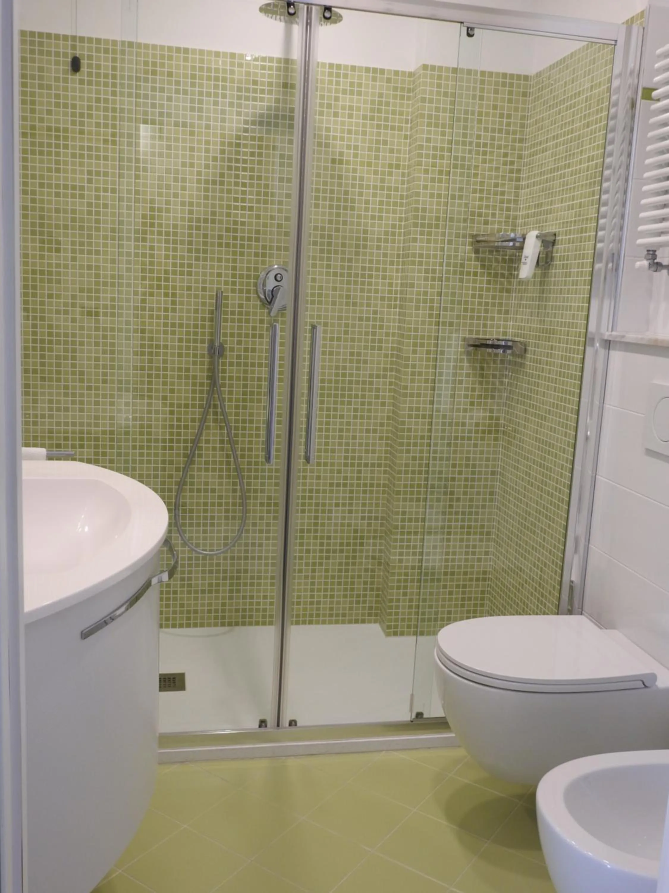 Shower in Hotel Zurigo