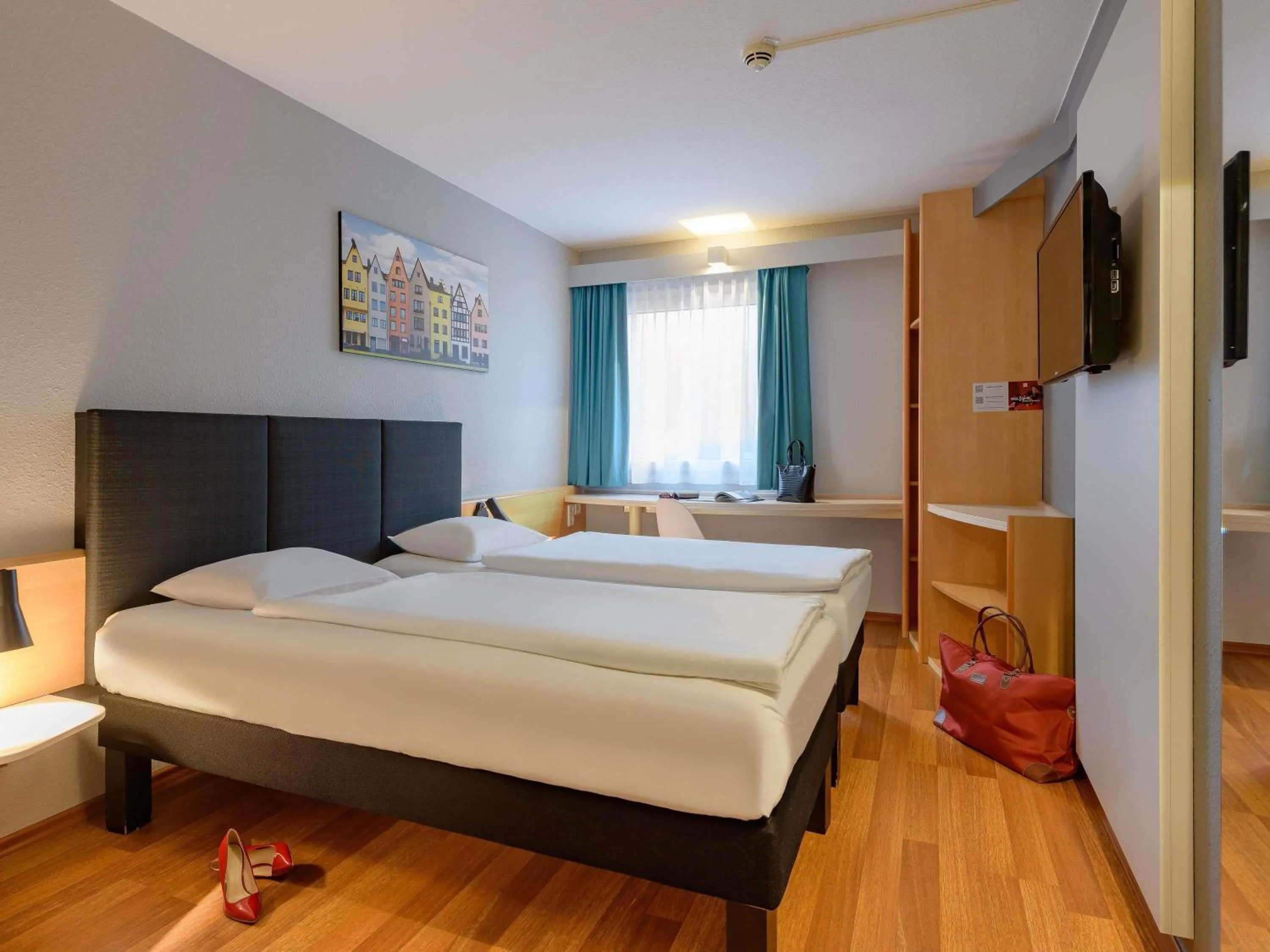 Bed in ibis Köln Frechen