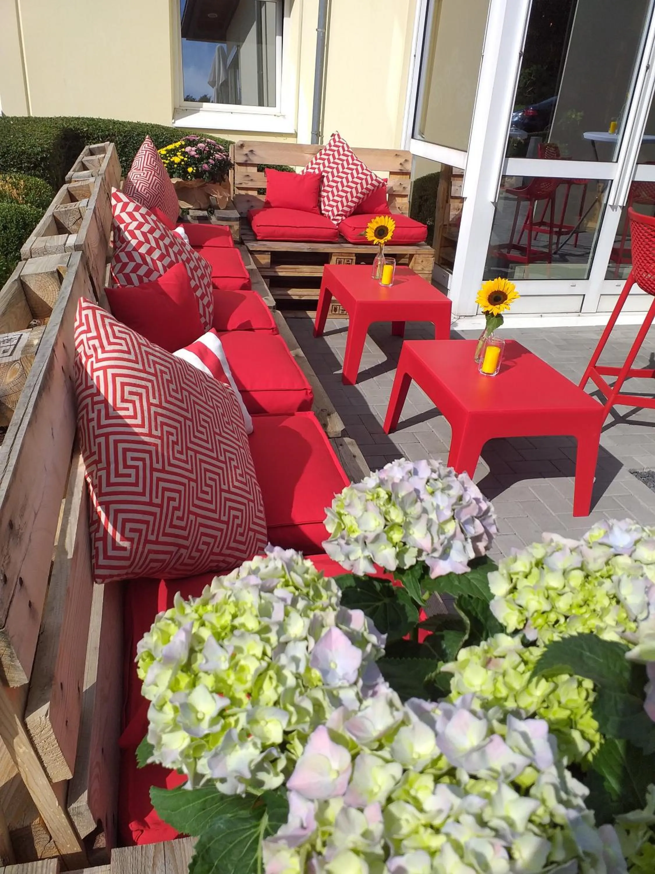 Spring in ibis Köln Frechen