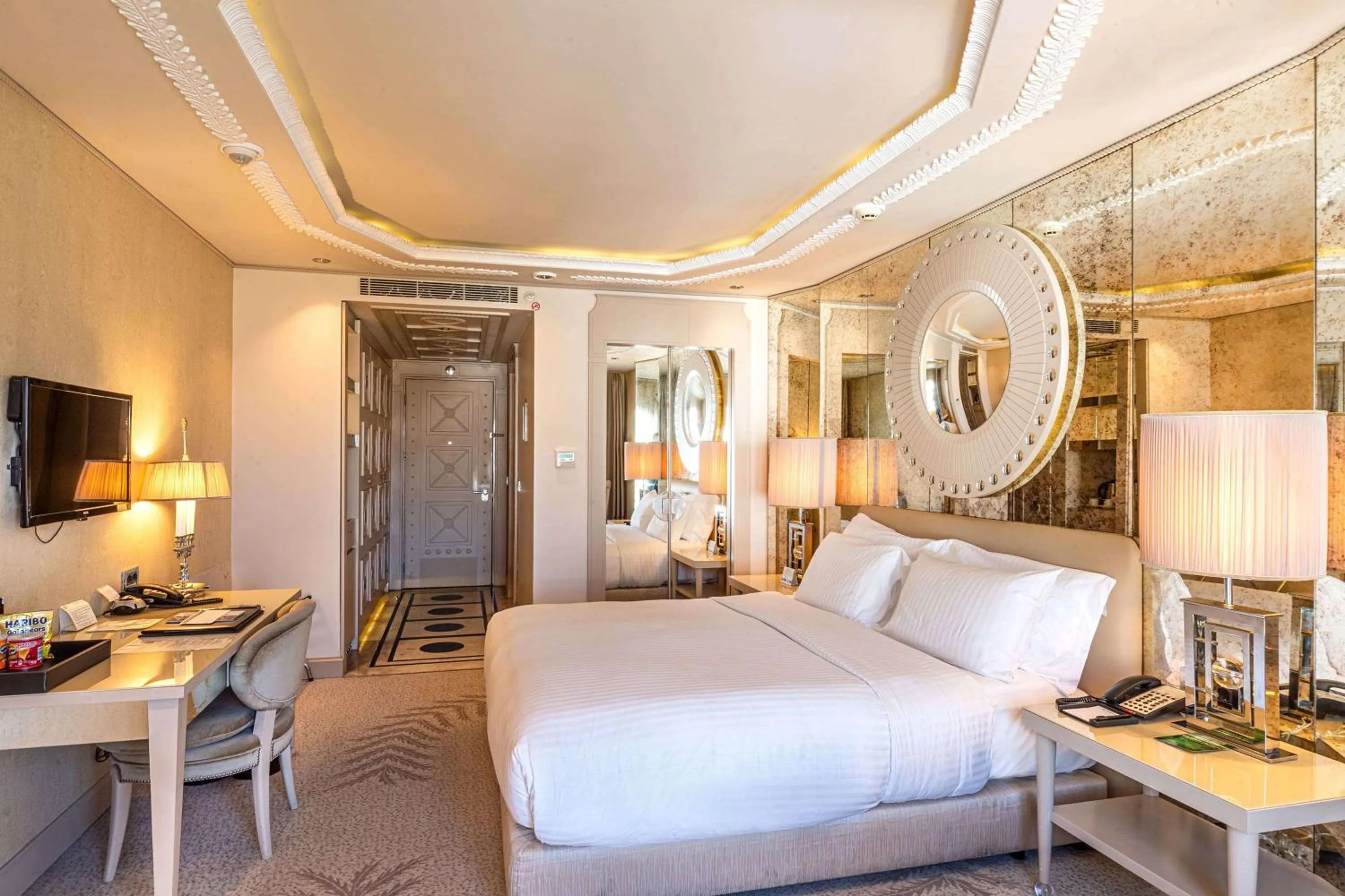 Photo of the whole room, Bed in Wyndham Grand Istanbul Kalamış Marina Hotel