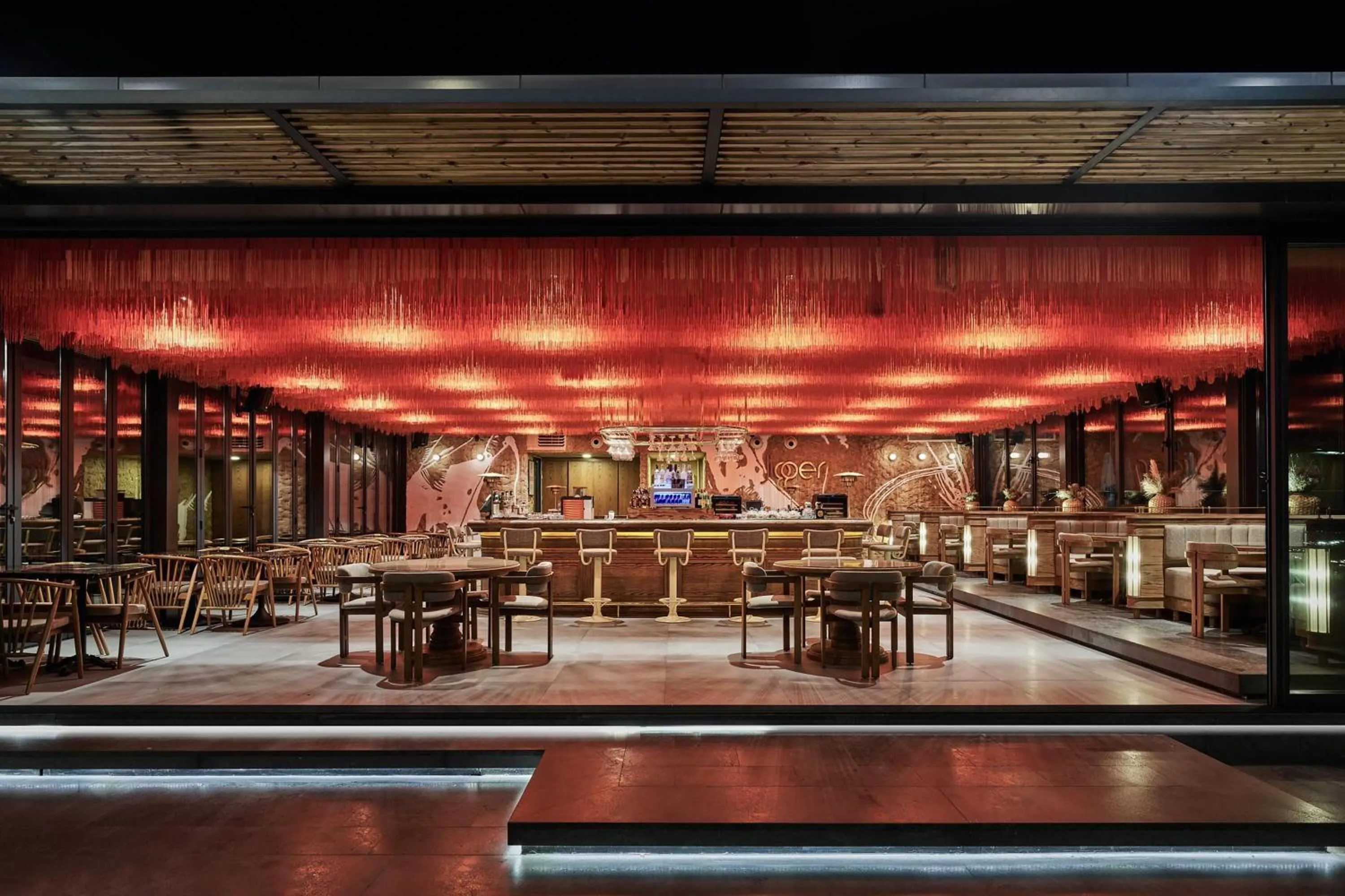 Restaurant/places to eat in Wyndham Grand Istanbul Kalamış Marina Hotel