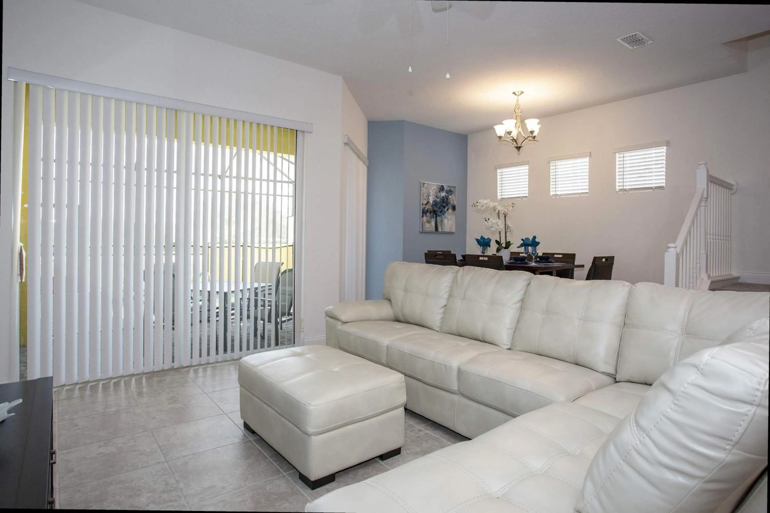 Stunning 5 Bd Home w/ Pool Close to Disney 174