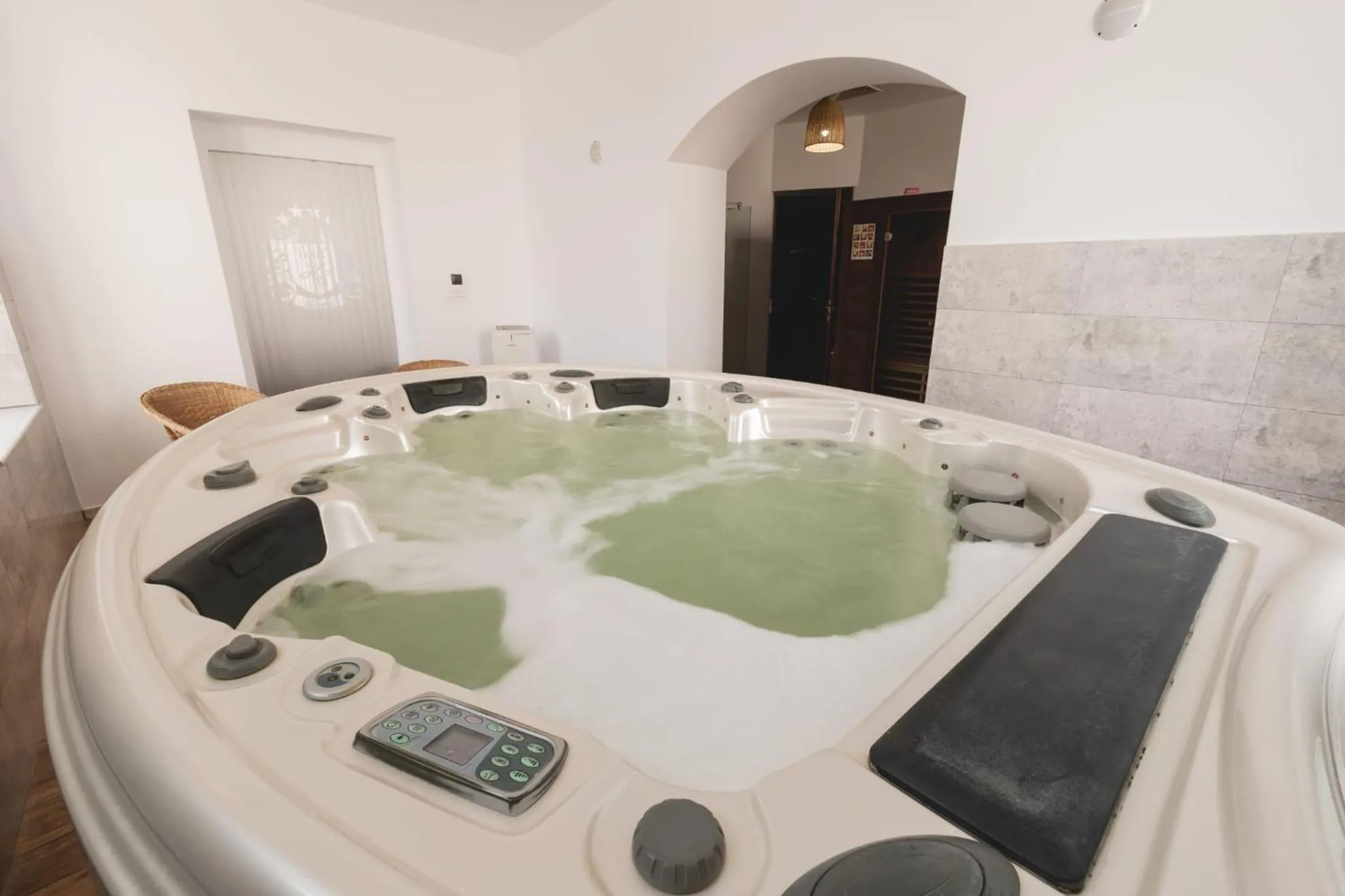 Hot Tub in Hotel Carol - Vatra Dornei