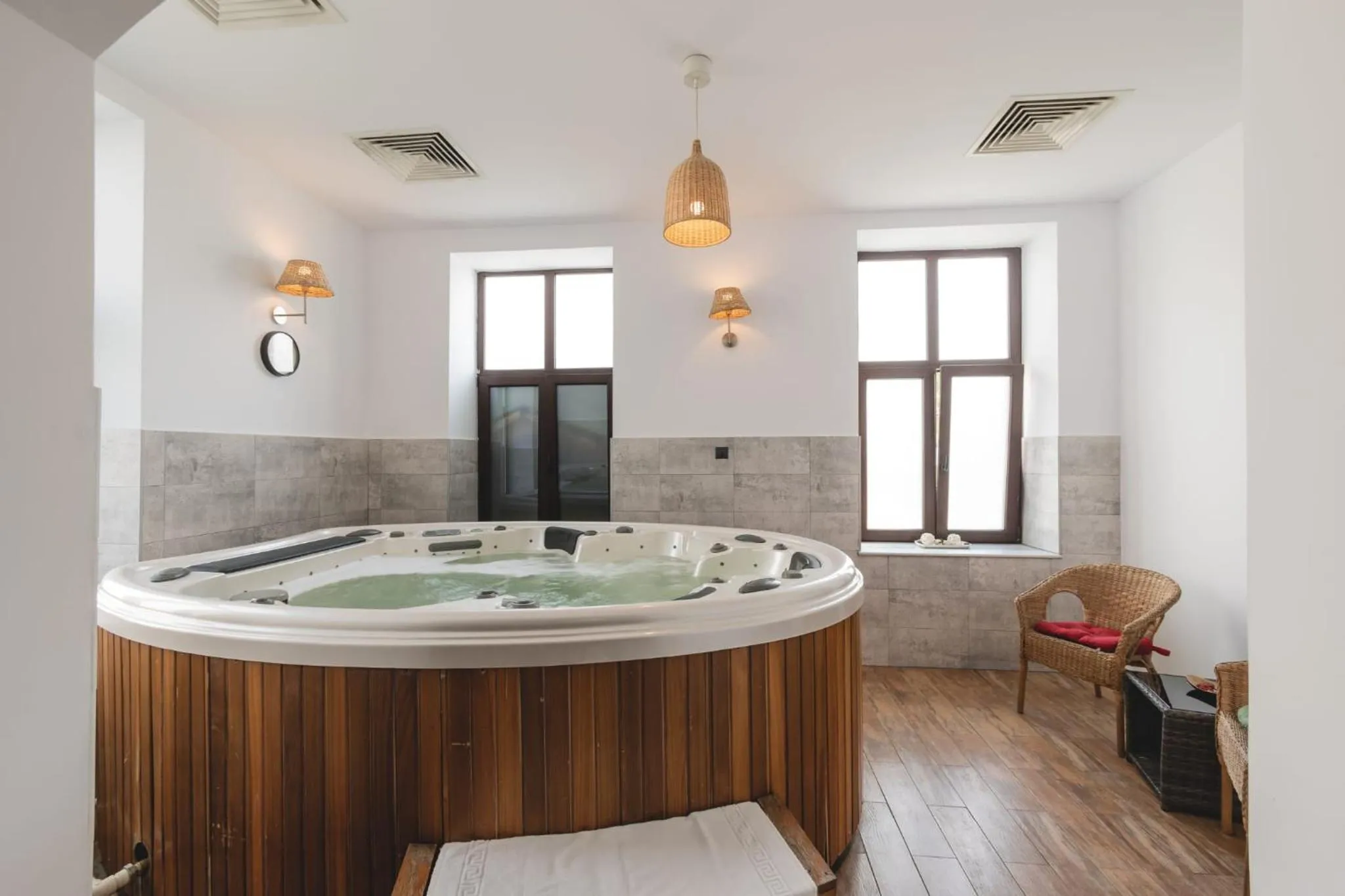 Hot Tub in Hotel Carol - Vatra Dornei