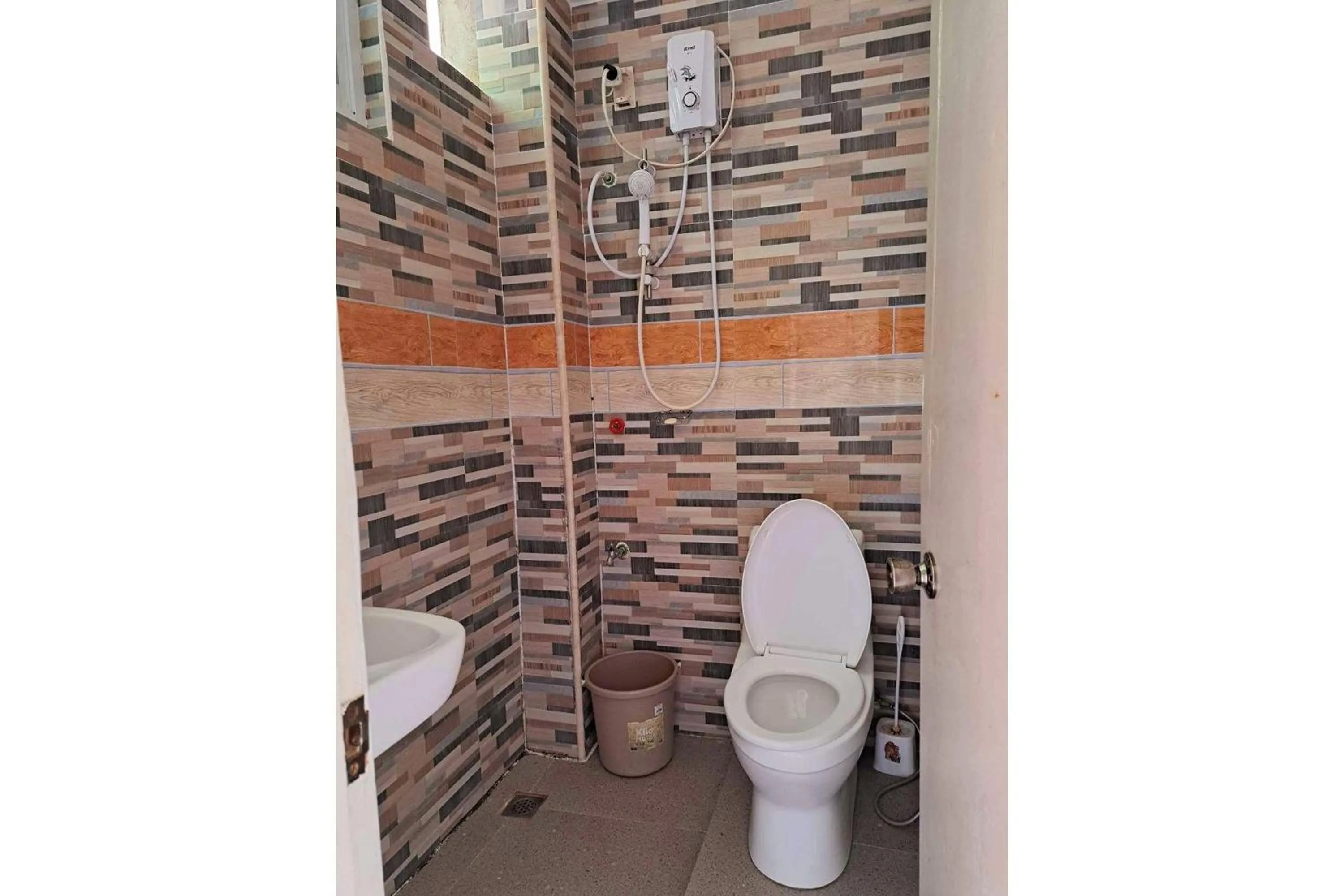 Bathroom in Wanay's Rocky Mountain Homestay