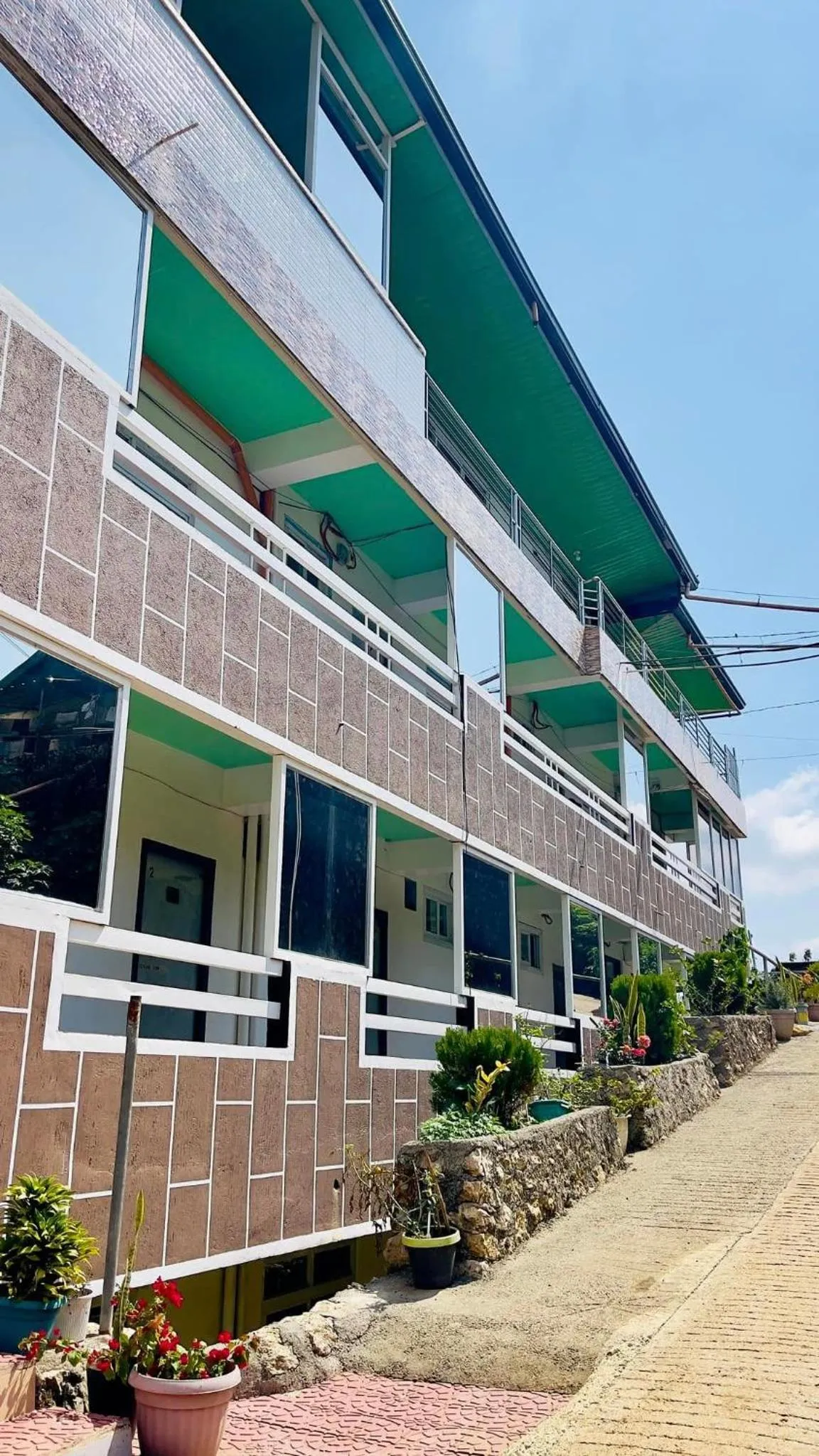 Wanay's Rocky Mountain Homestay