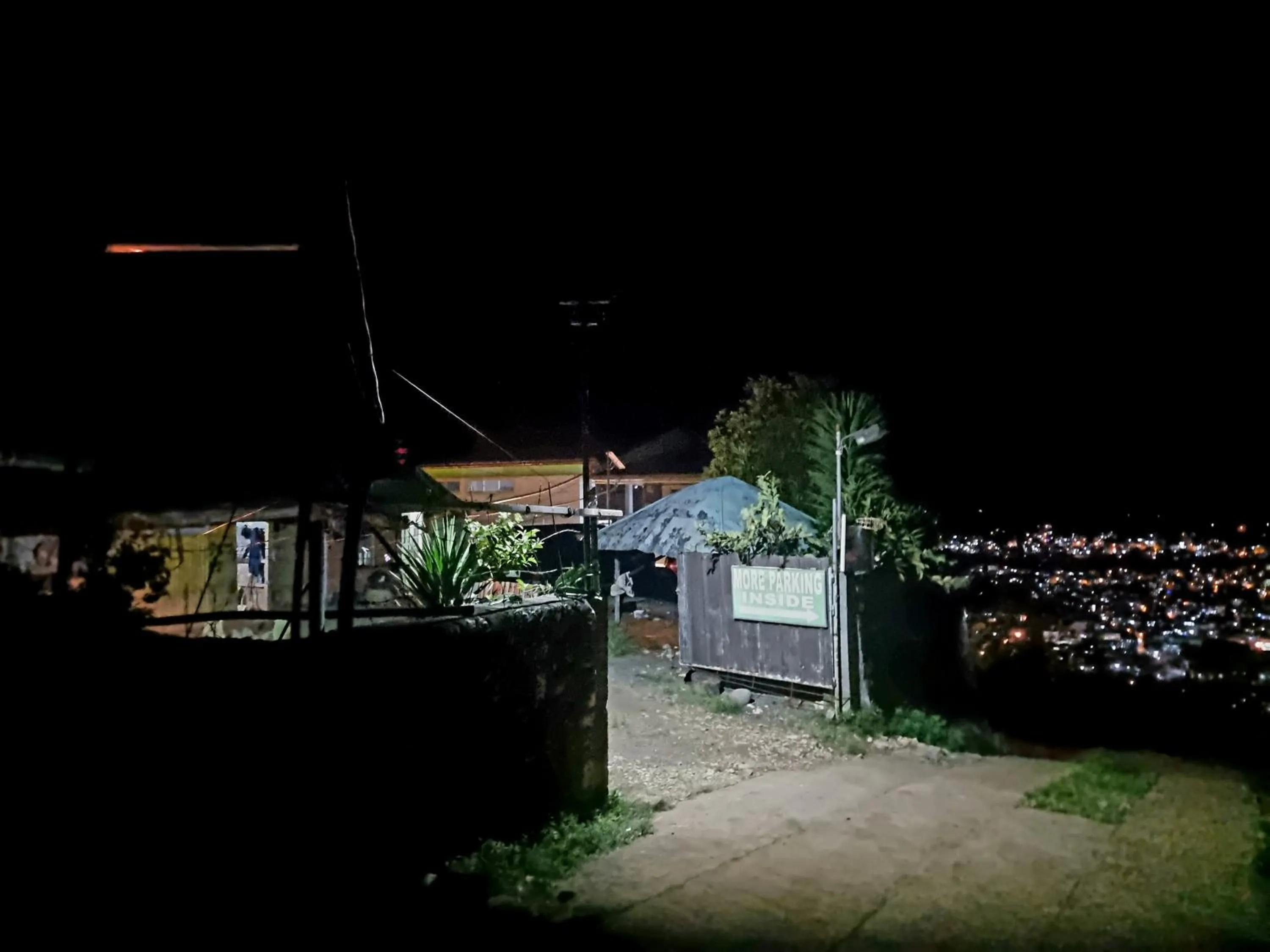 Property building in Wanay's Rocky Mountain Homestay