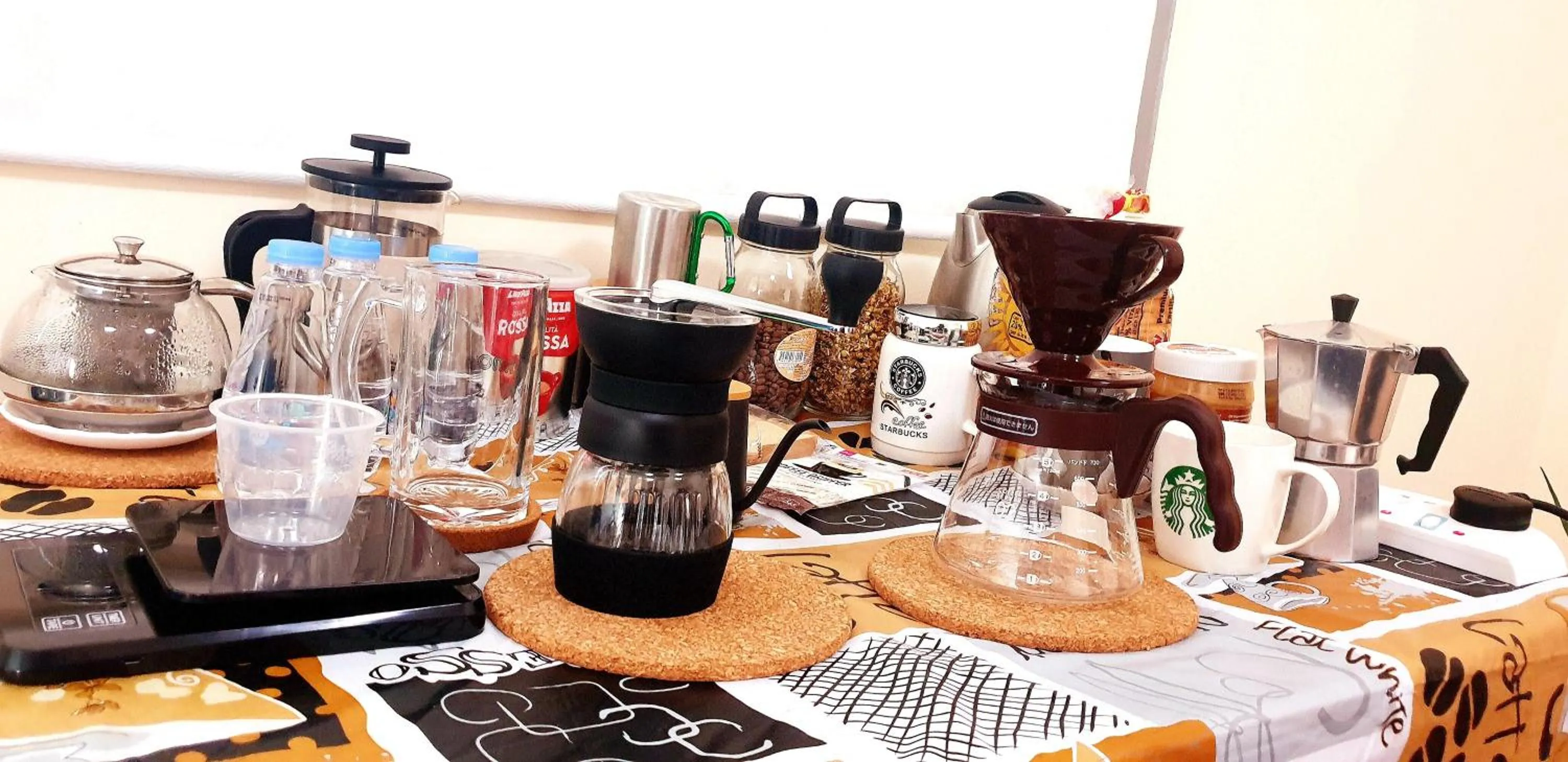 Coffee/tea facilities in Wanay's Rocky Mountain Homestay