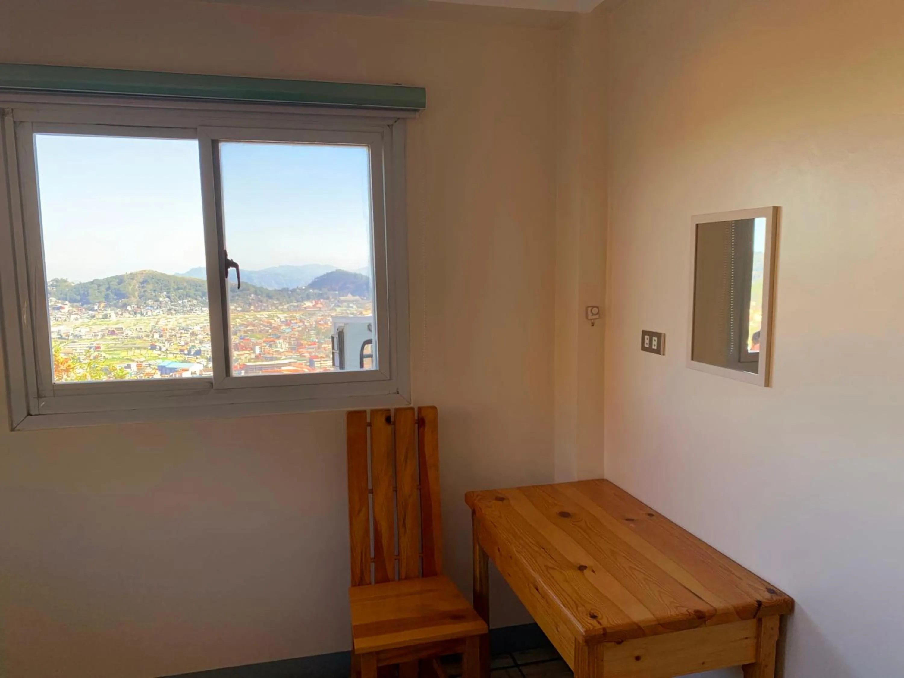 Wanay's Rocky Mountain Homestay