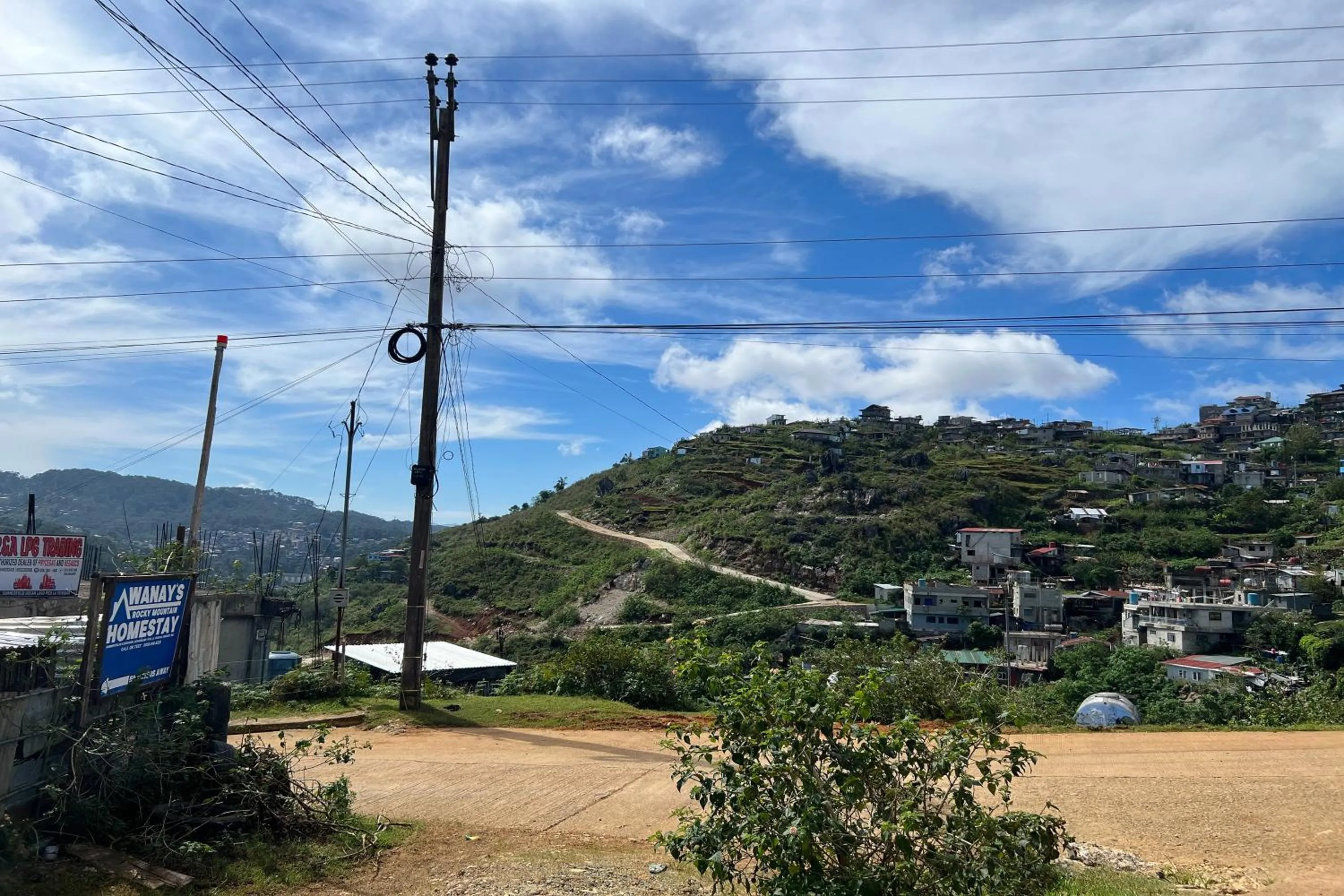 Neighbourhood in Wanay's Rocky Mountain Homestay