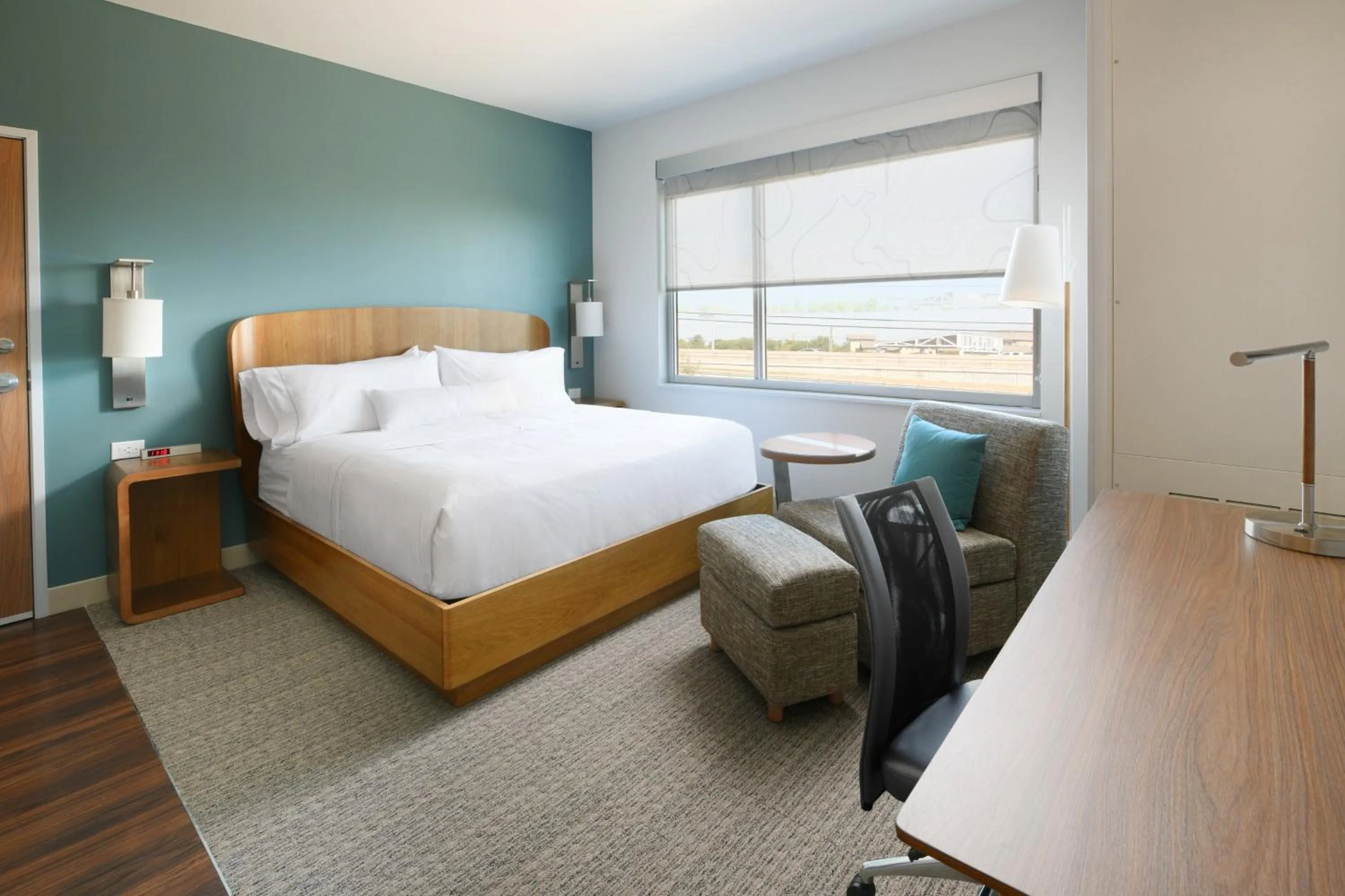 Photo of the whole room, Bed in Element Austin Round Rock