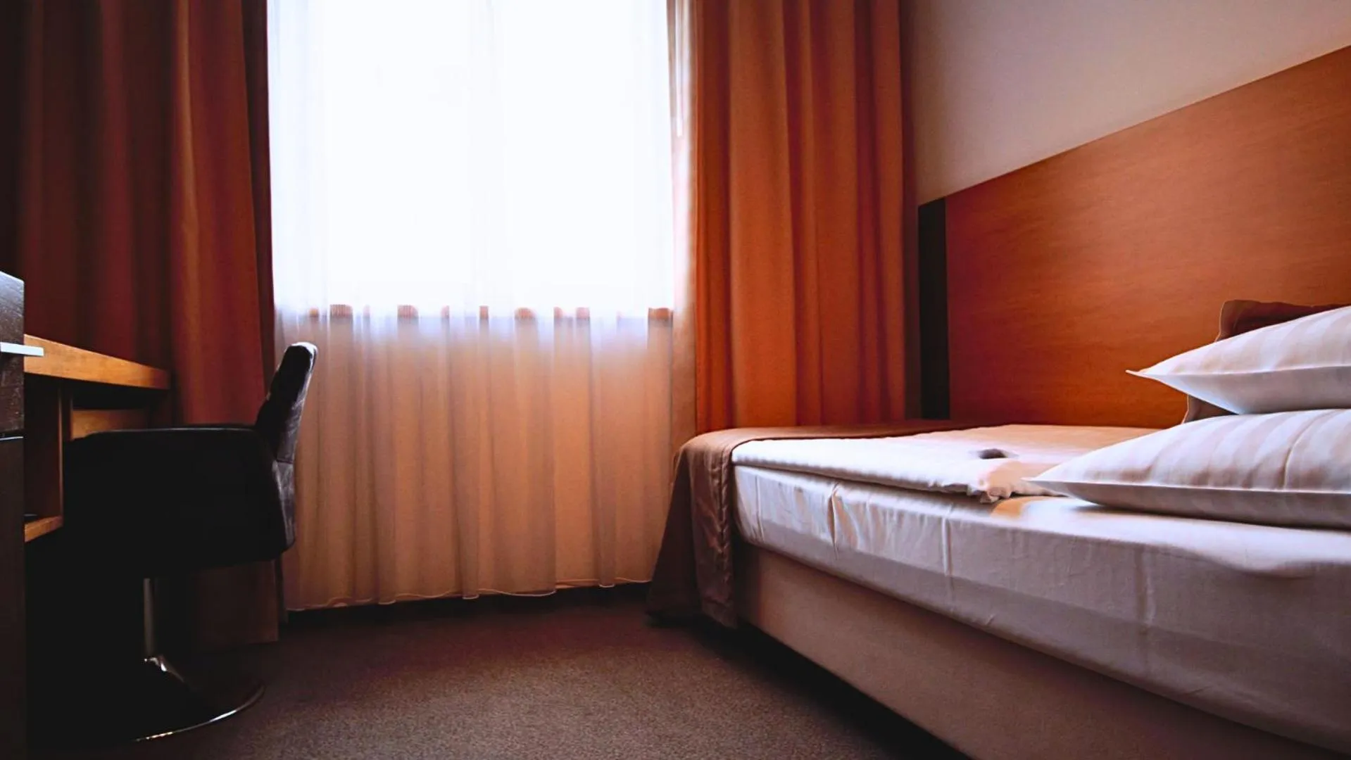 Photo of the whole room, Bed in Danubia Gate Hotel