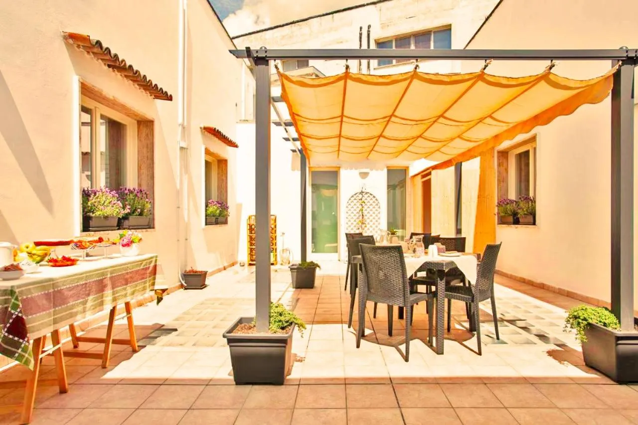 Patio in Last Minute Rooms Lecce