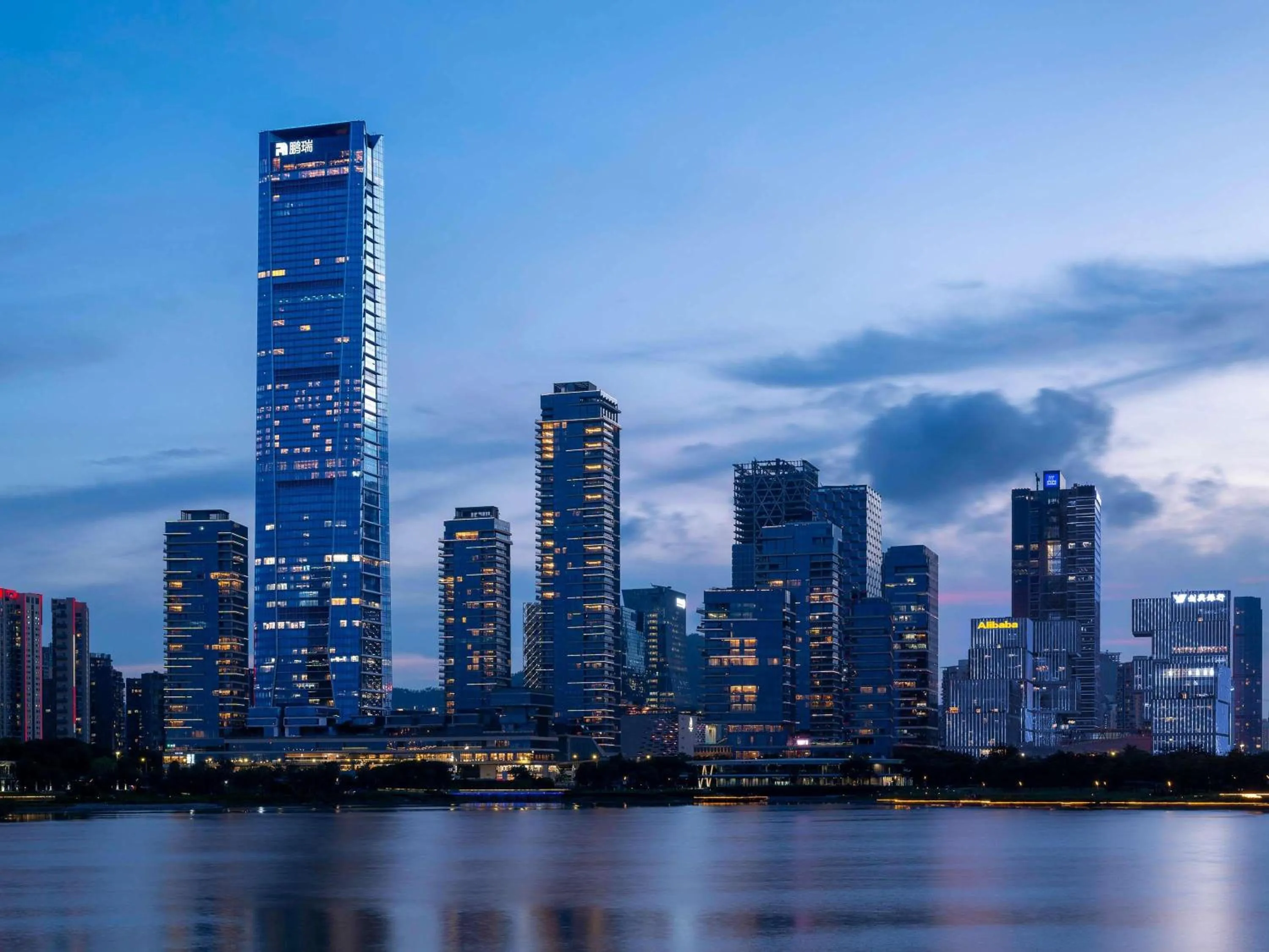 Property building in Raffles Shenzhen, Situated in the heart of One Shenzhen Bay, Book Now to Enjoy Free Minibar and Happy Hour Privileges at Long Bar on 71F