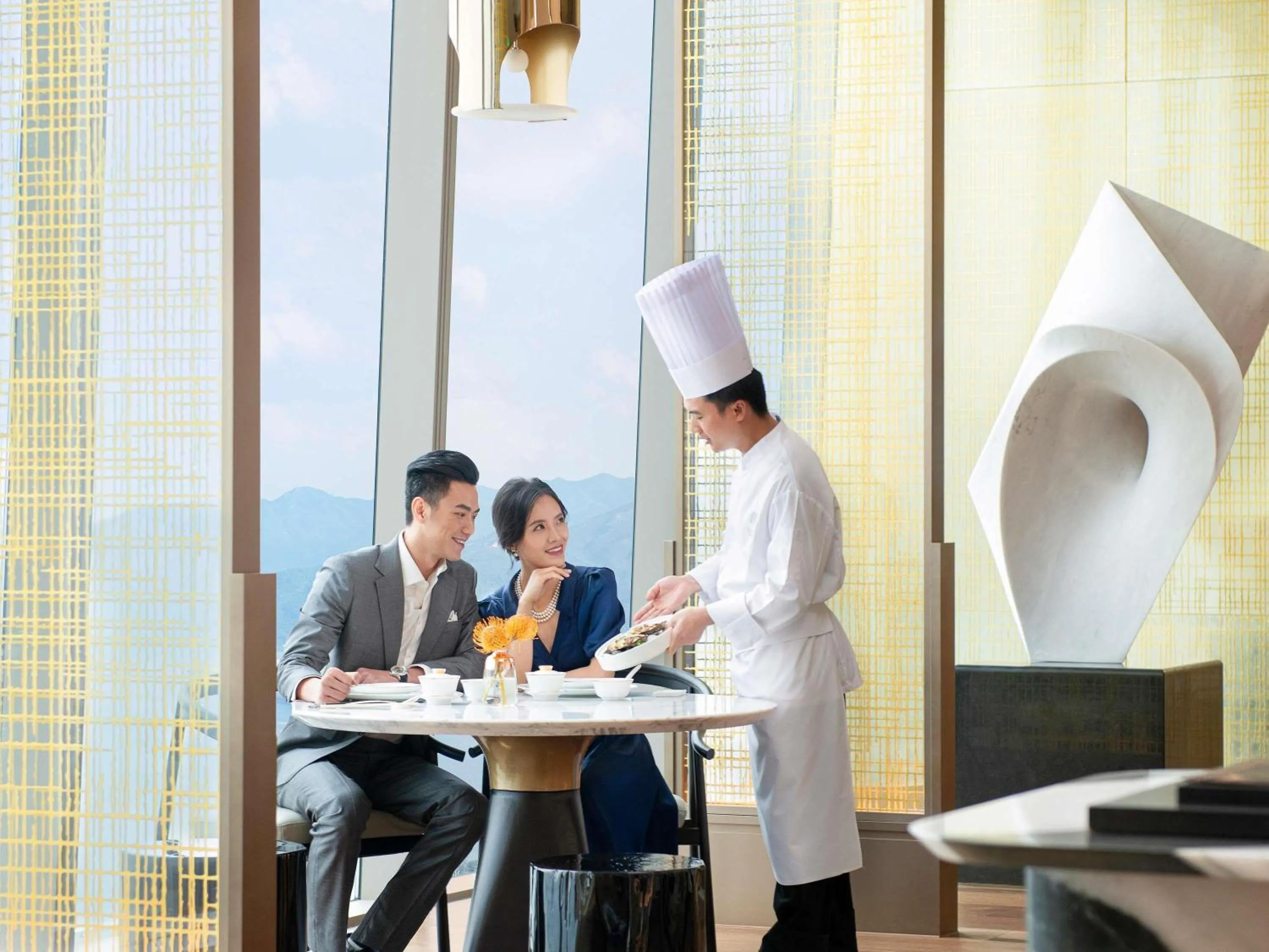 Restaurant/places to eat in Raffles Shenzhen, Situated in the heart of One Shenzhen Bay, Book Now to Enjoy Free Minibar and Happy Hour Privileges at Long Bar on 71F