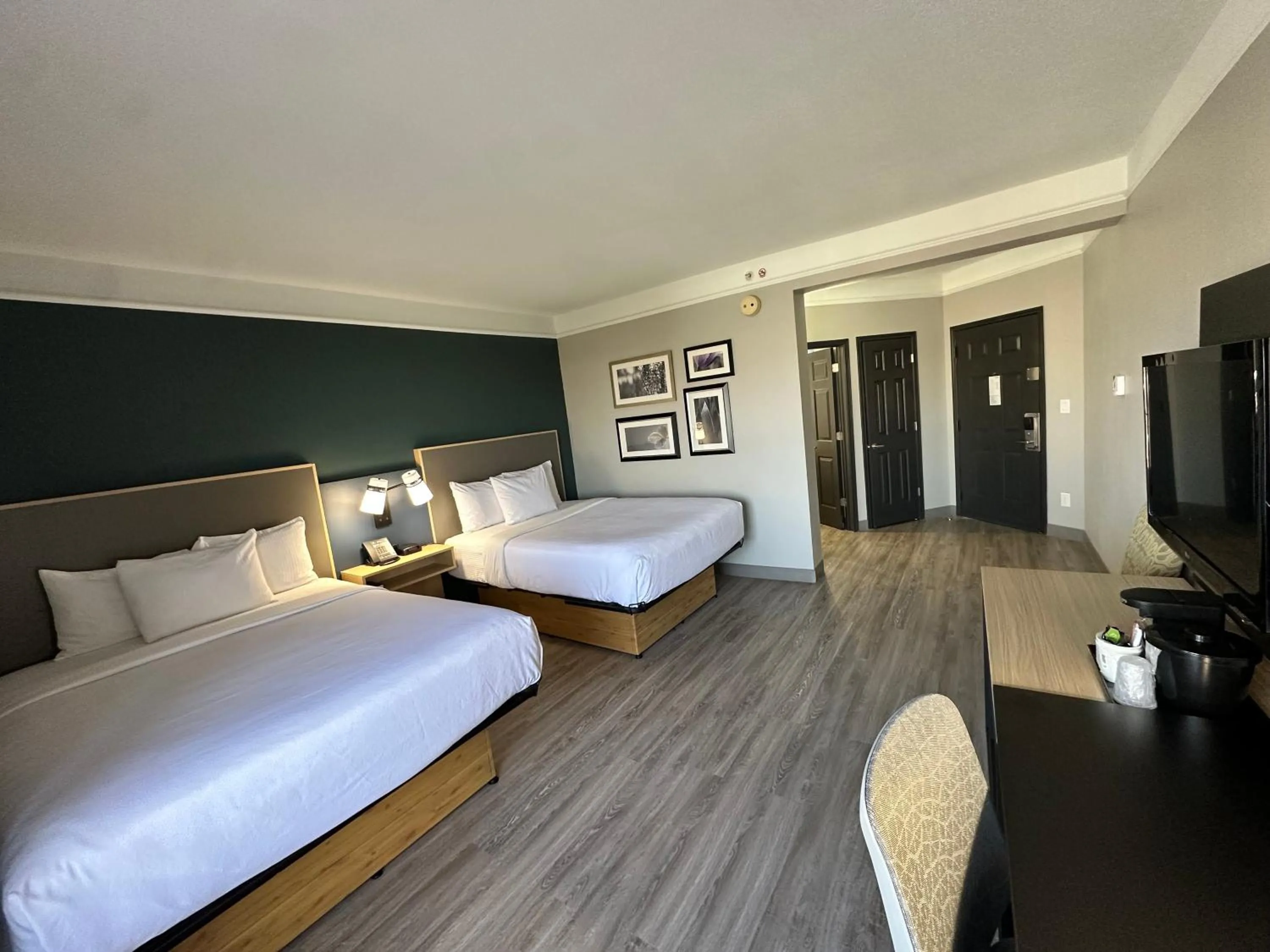 Bed in La Quinta by Wyndham Dallas Arlington South