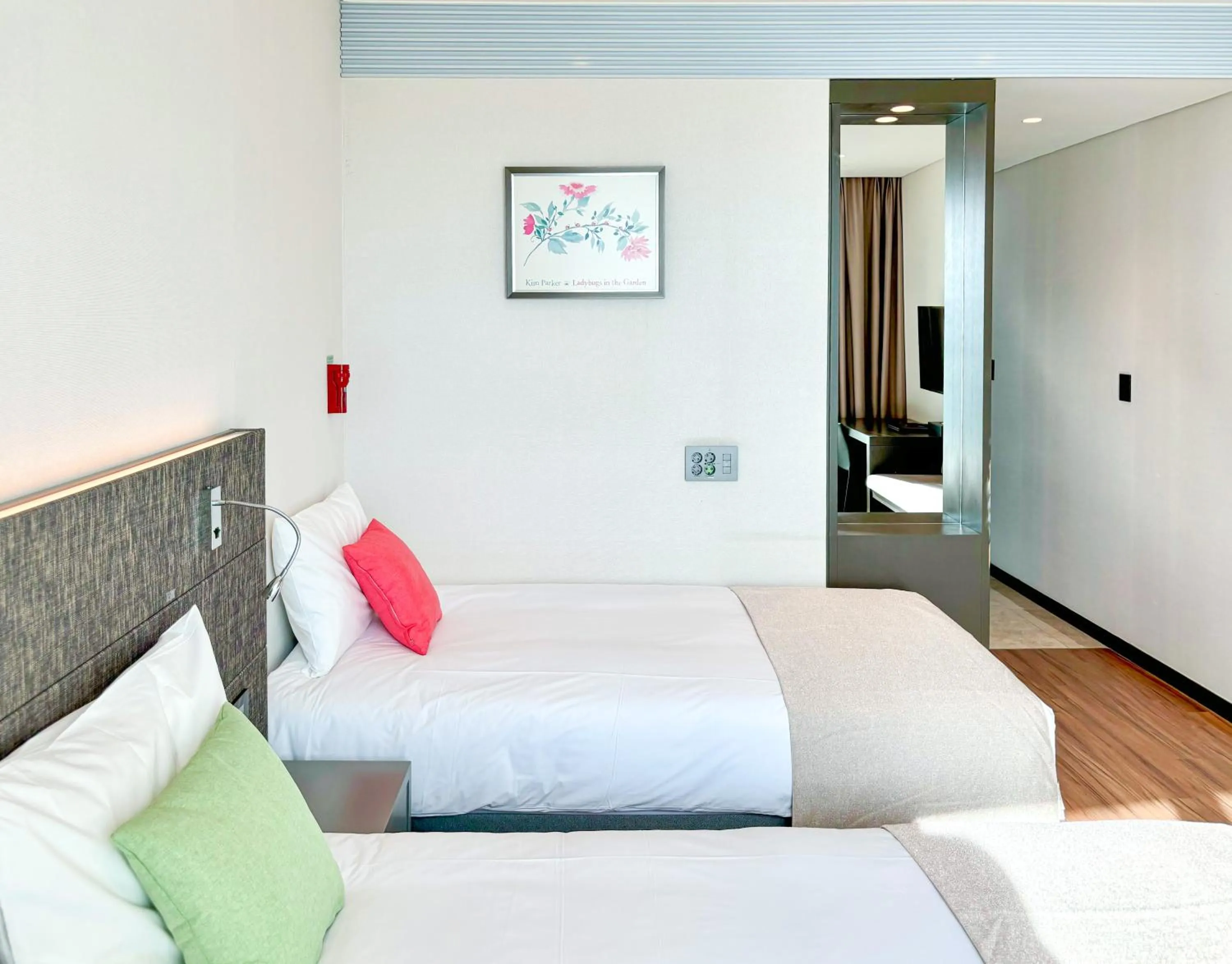 Bed in Airsky Hotel Incheon