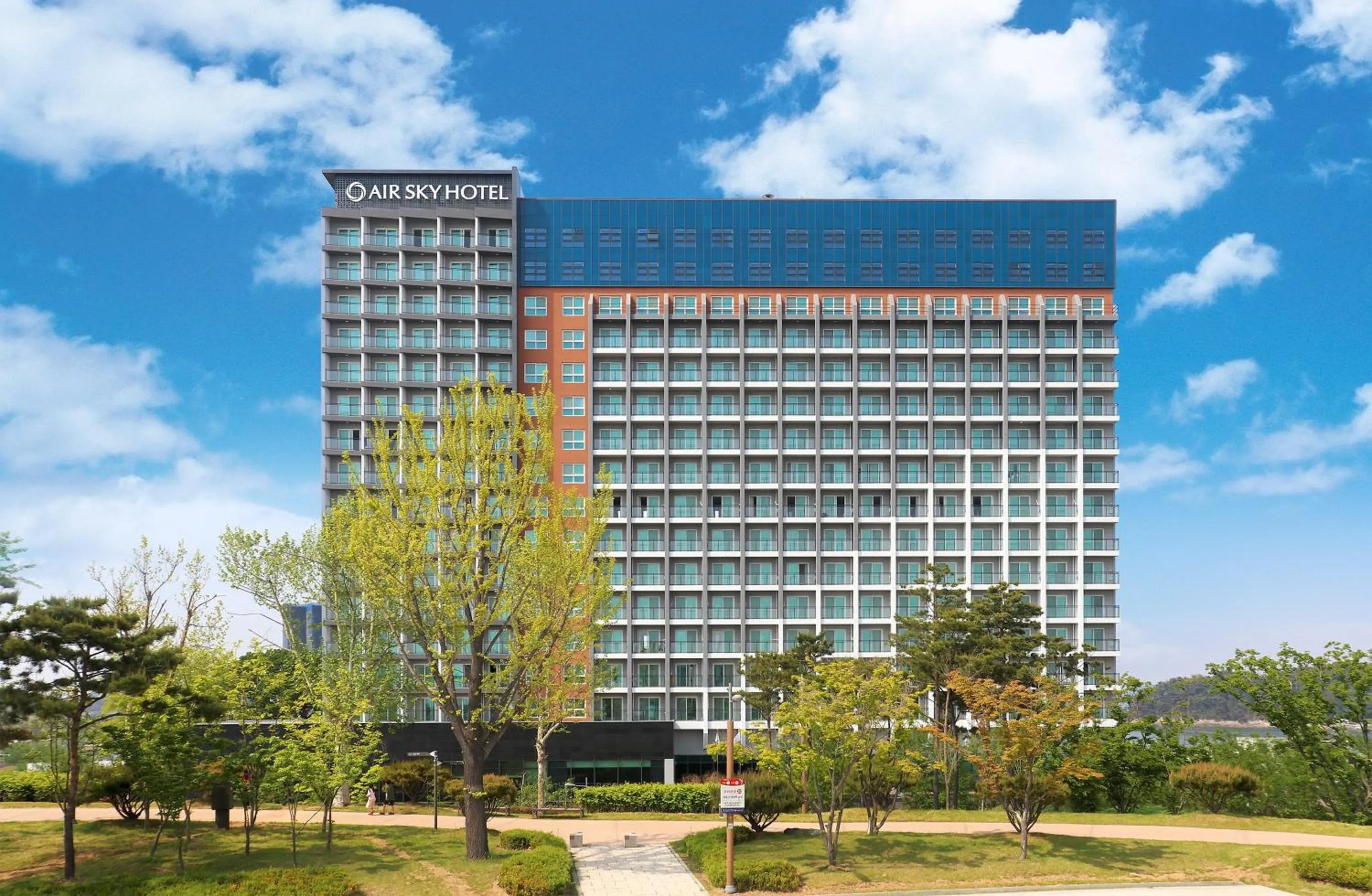 Property building in Airsky Hotel Incheon